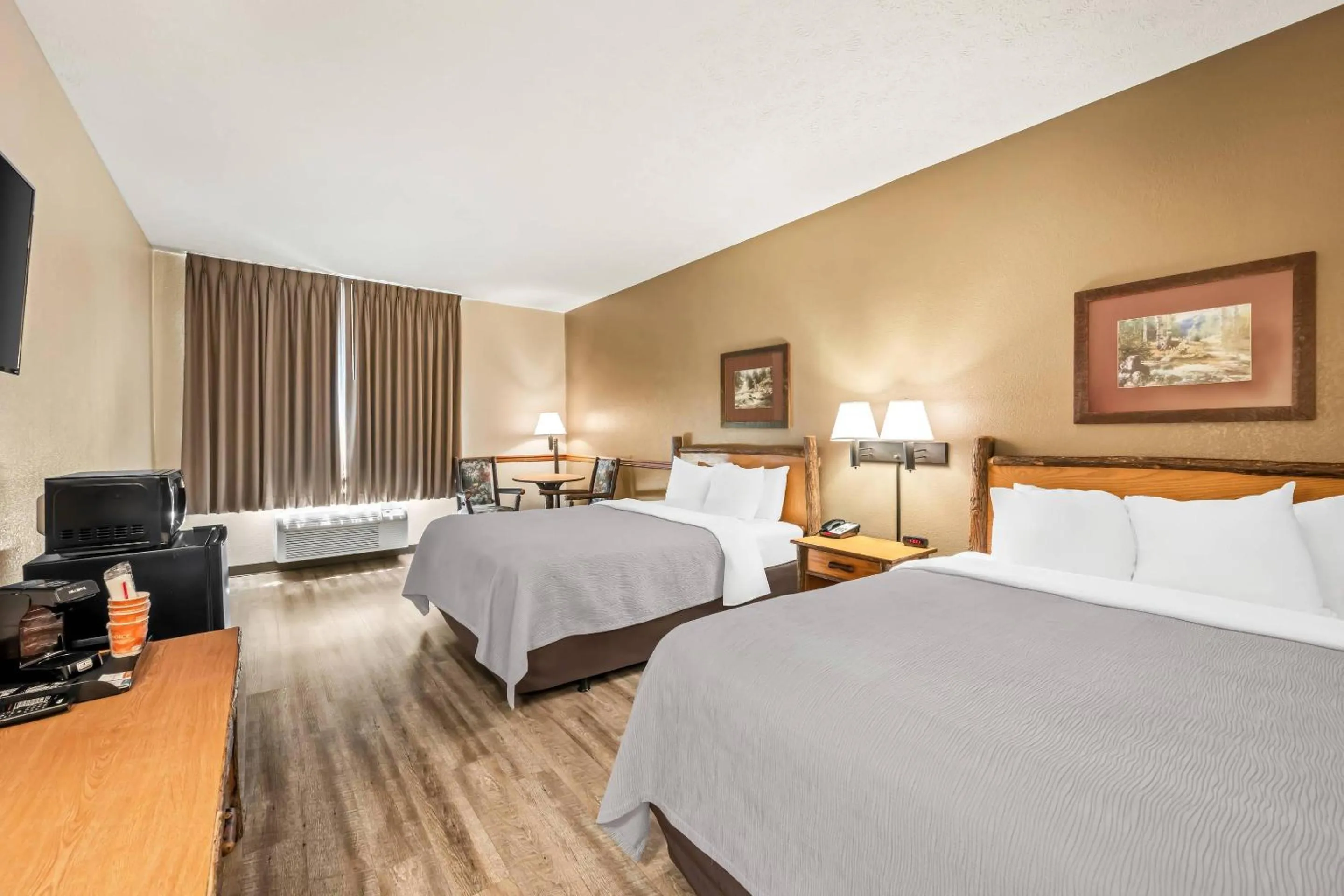 Bedroom, Bed in Quality Inn & Suites Big Stone Gap