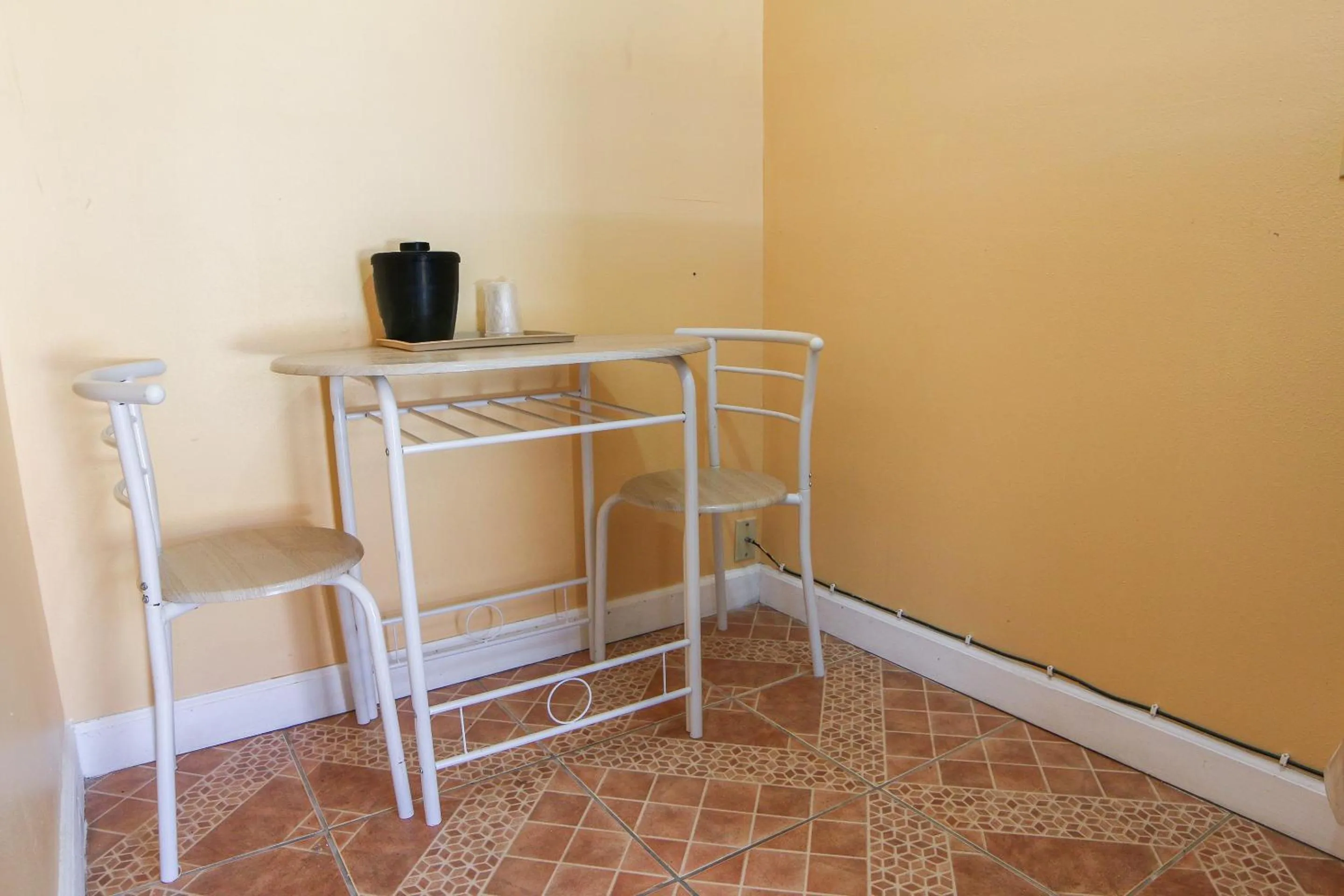 Bedroom in Economy Inn By OYO Lockport near Houma