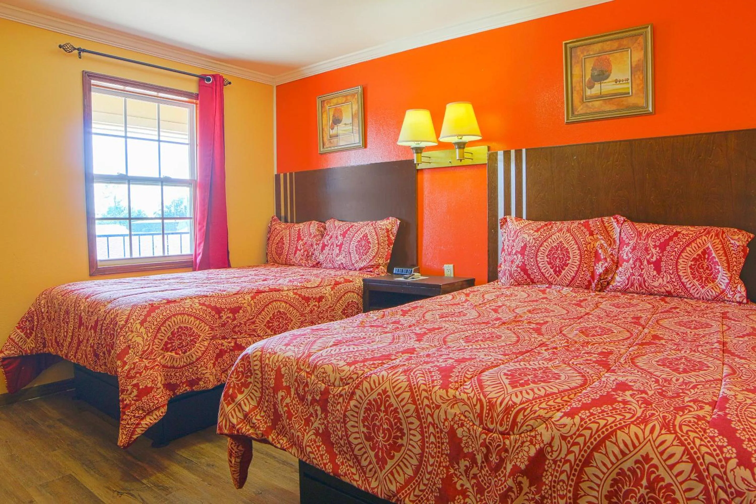 Bedroom, Bed in Economy Inn By OYO Lockport near Houma