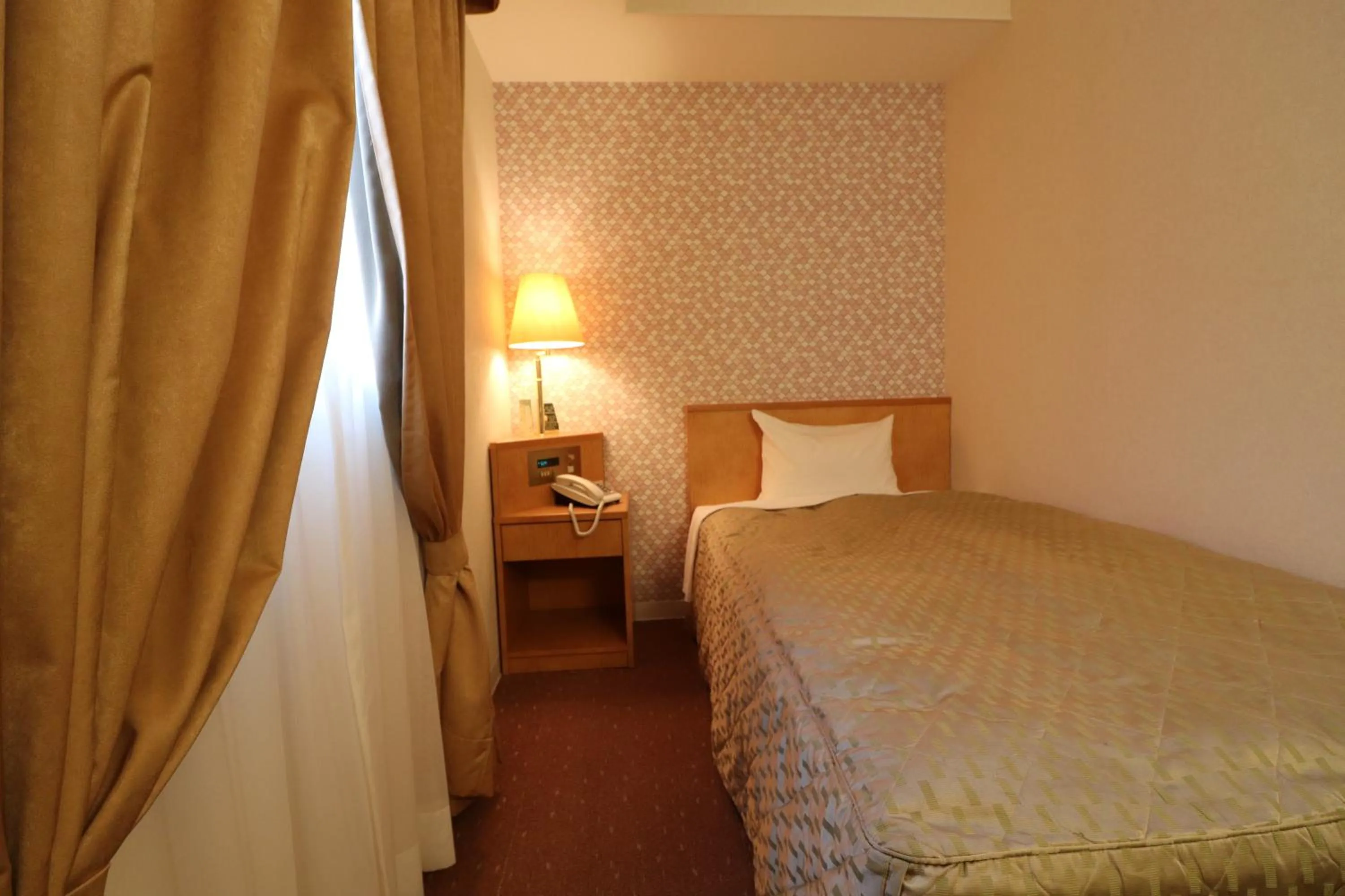 Single Room - Smoking (2 adult) in Hotel Premium Green Sovereign