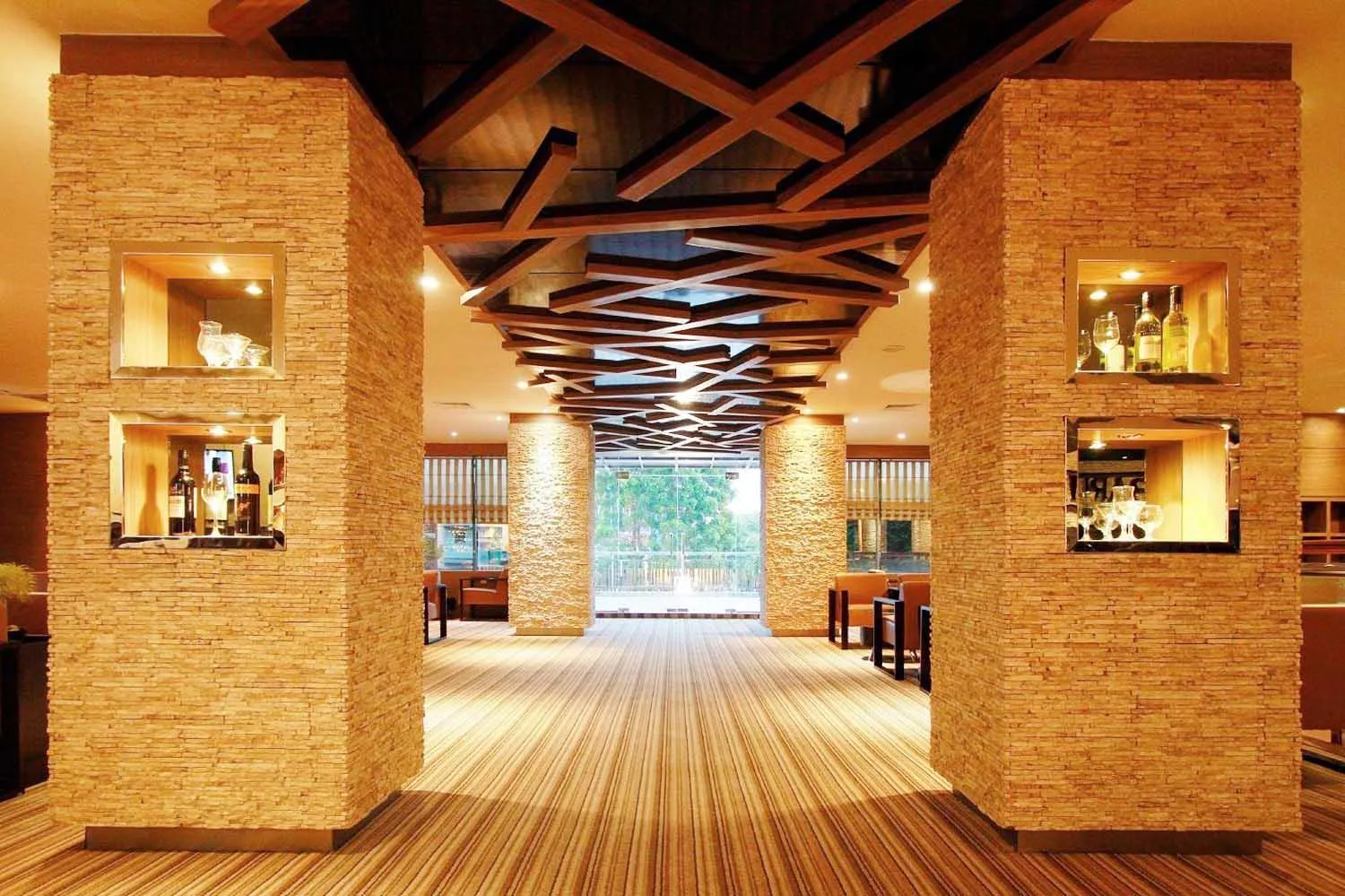 Lounge or bar in Da Vienna Boutique Hotel