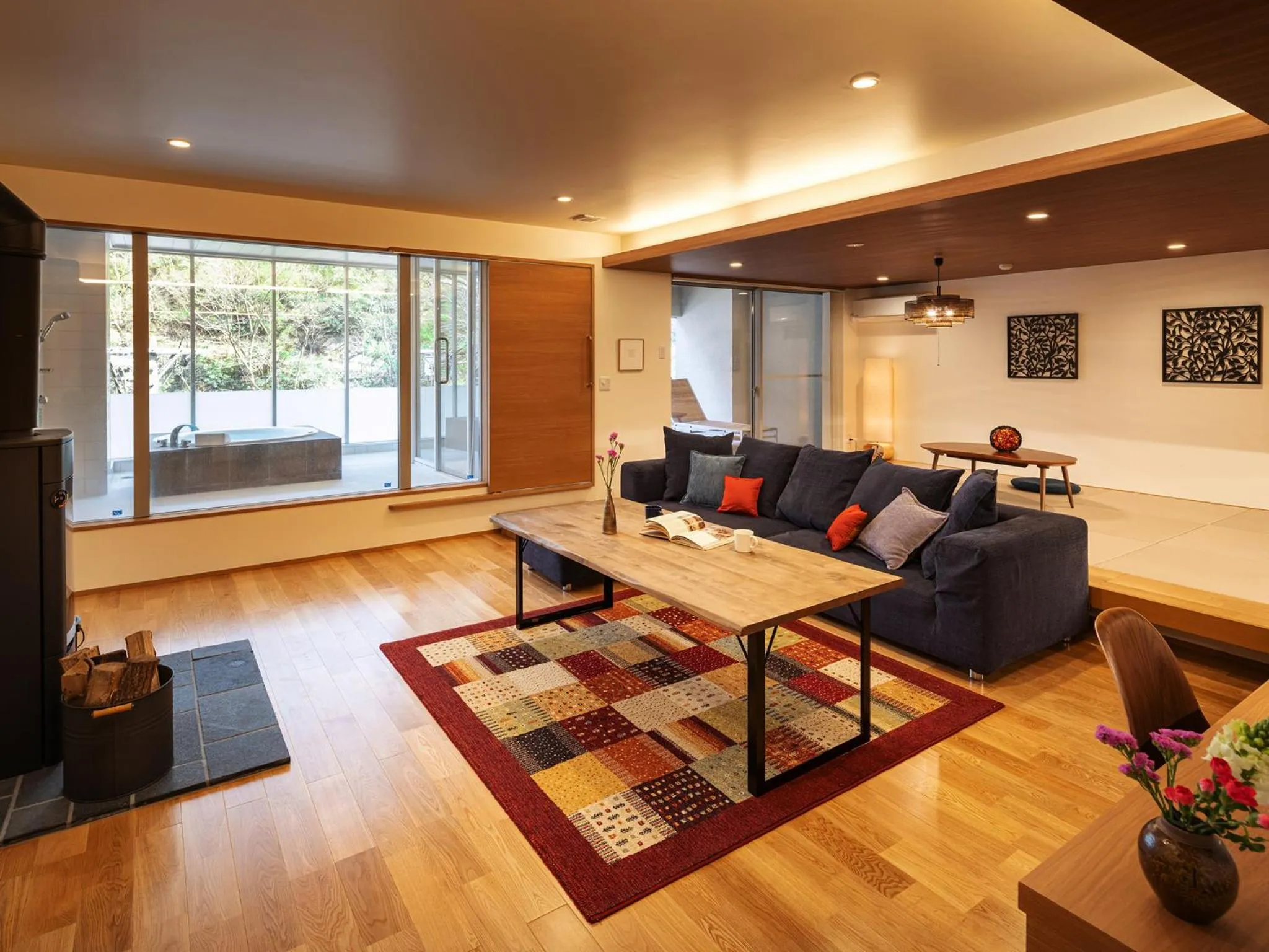 Photo of the whole room in Hakkei