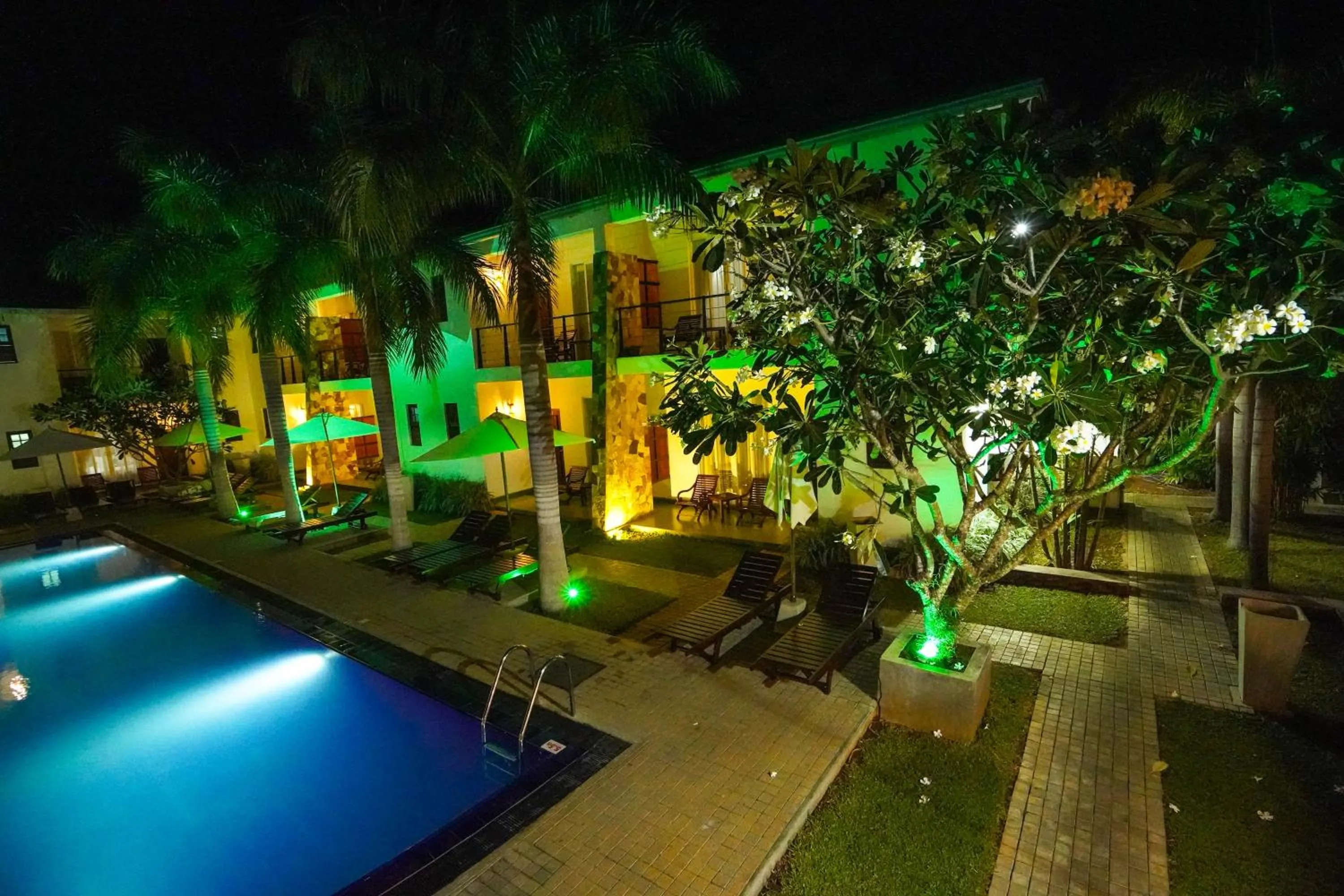 Night in Hotel Tamarind Tree