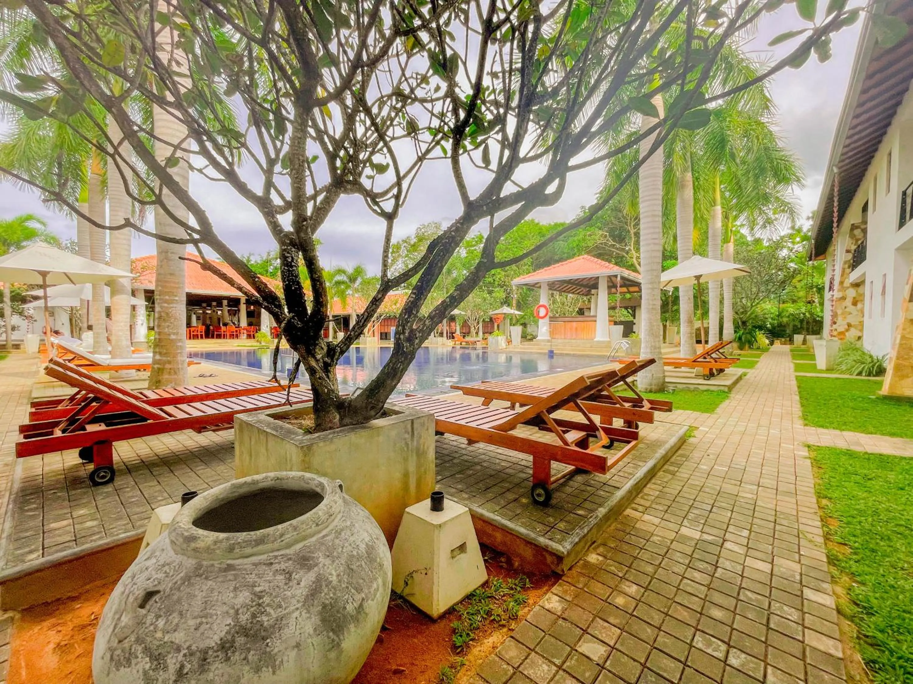 Property building in Hotel Tamarind Tree