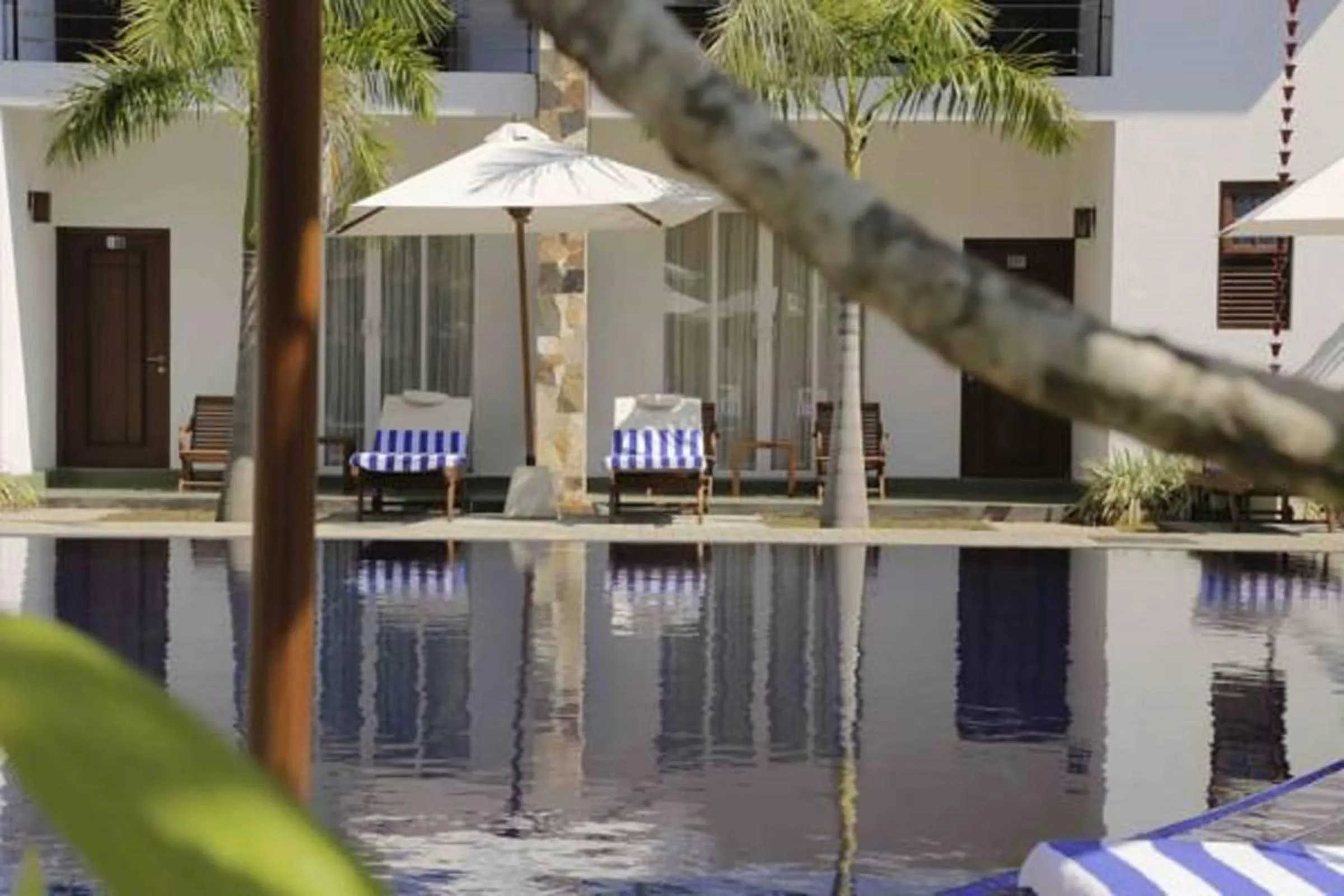 Swimming pool in Hotel Tamarind Tree