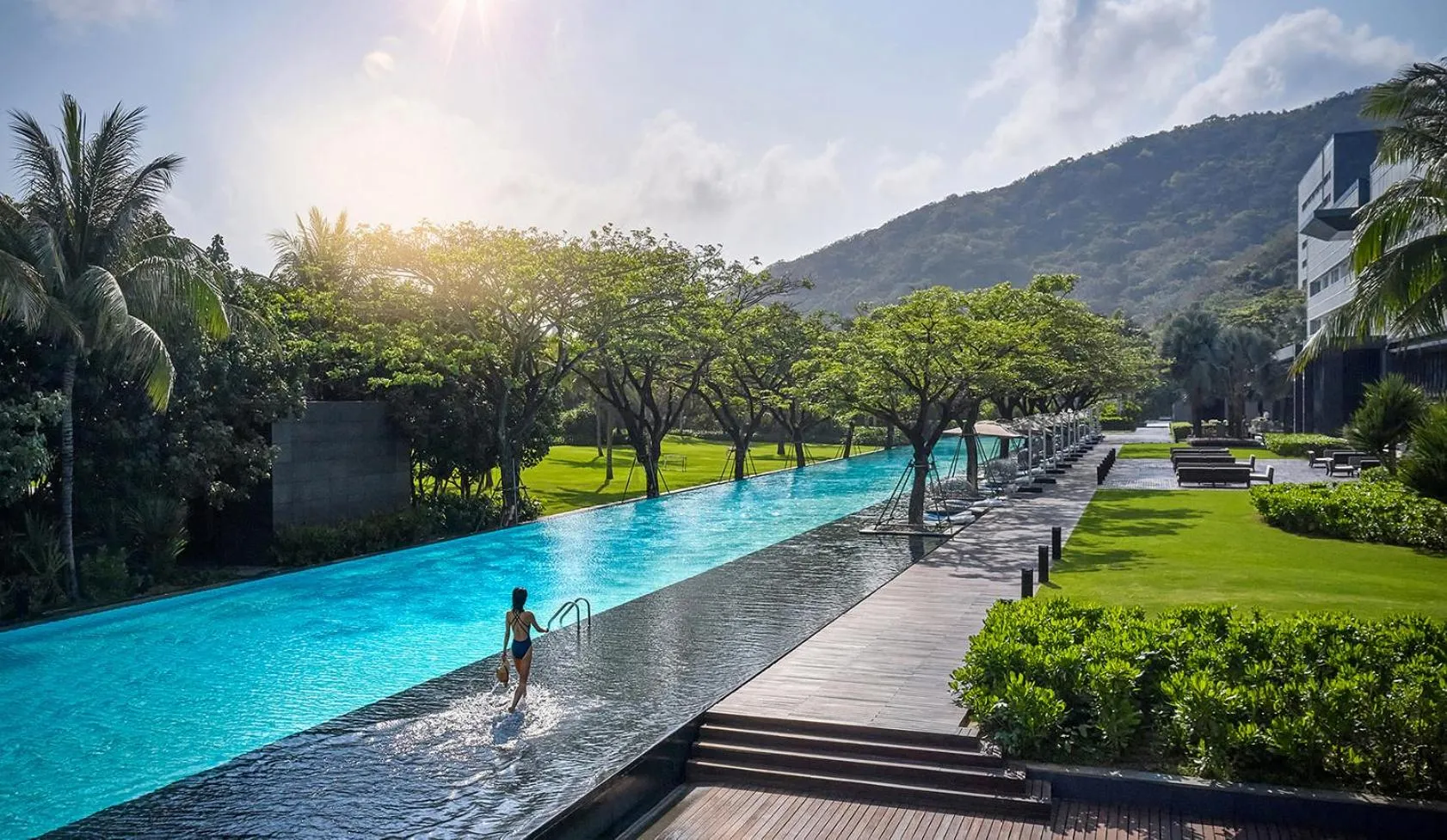 Swimming pool in Park Hyatt Sanya Sunny Bay Resort