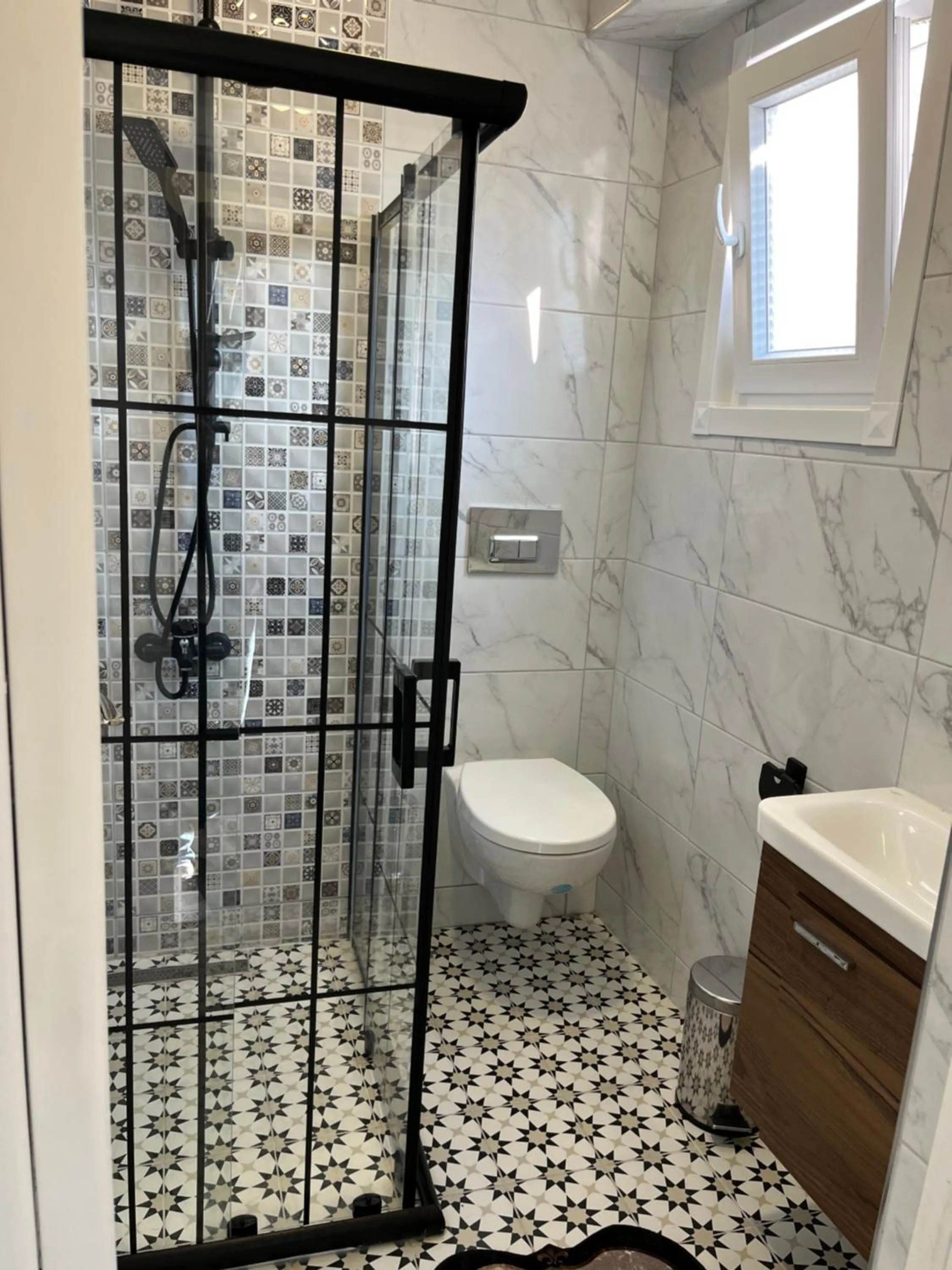 Shower in Taksim Neo Pera Suites