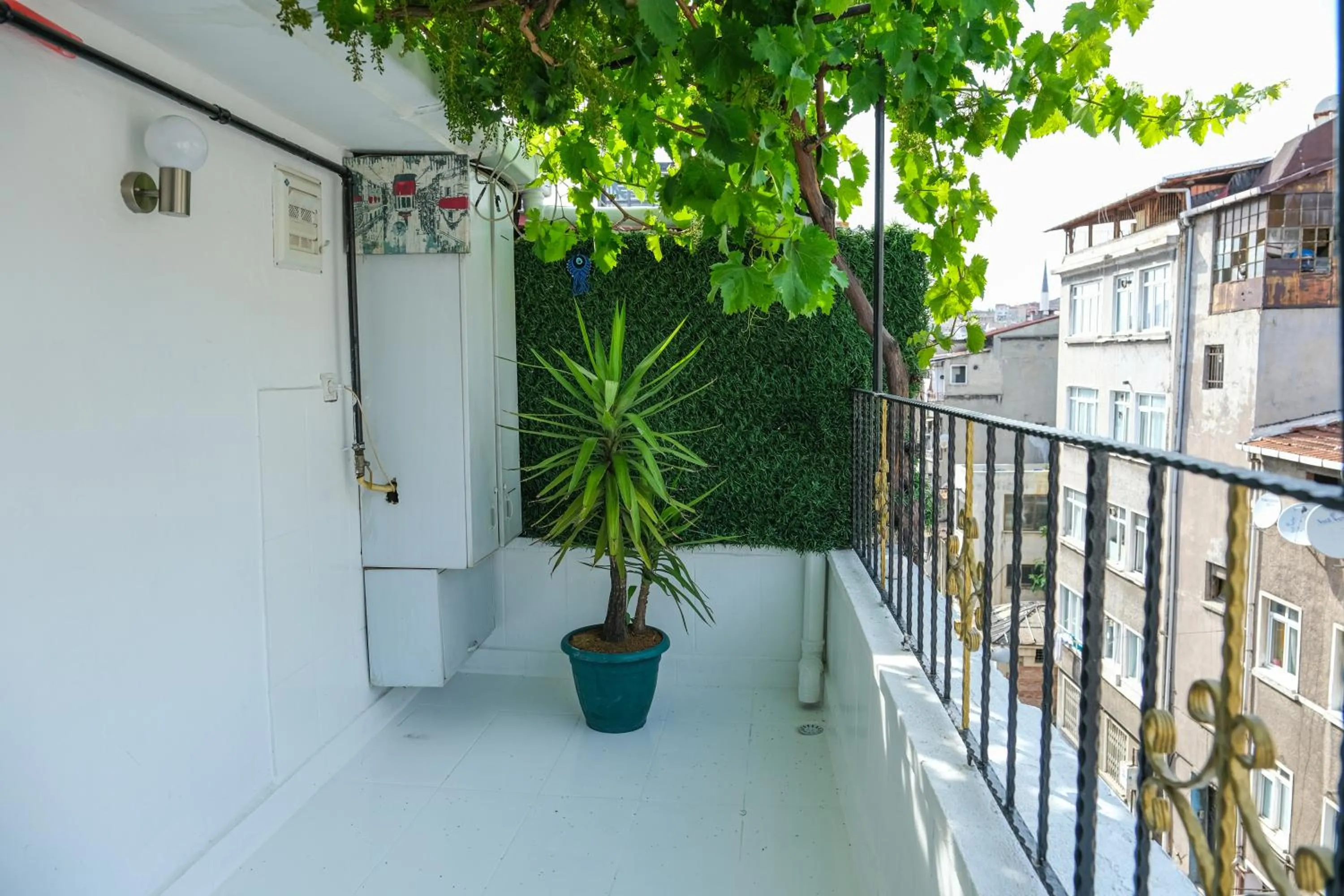 Property building in Taksim Neo Pera Suites