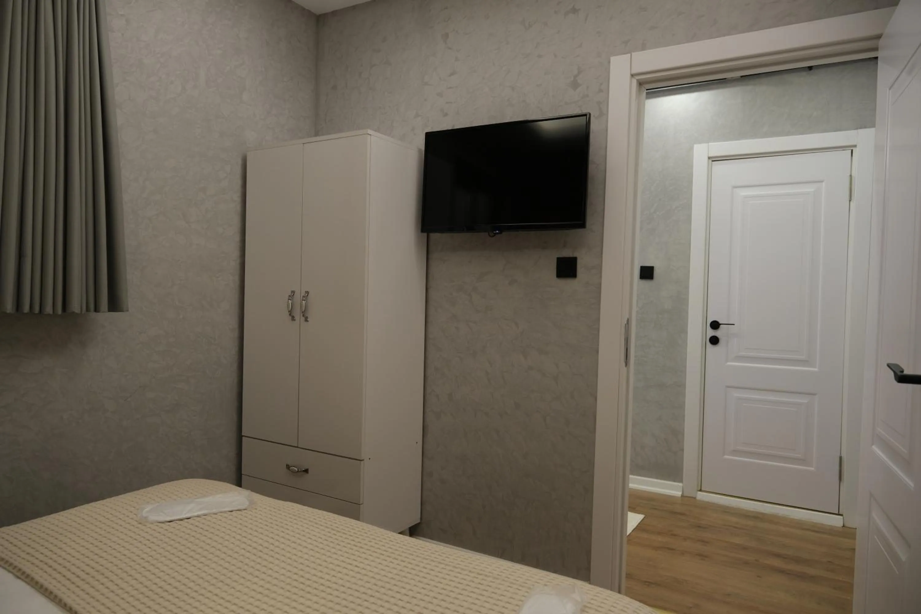 Bed in Taksim Neo Pera Suites