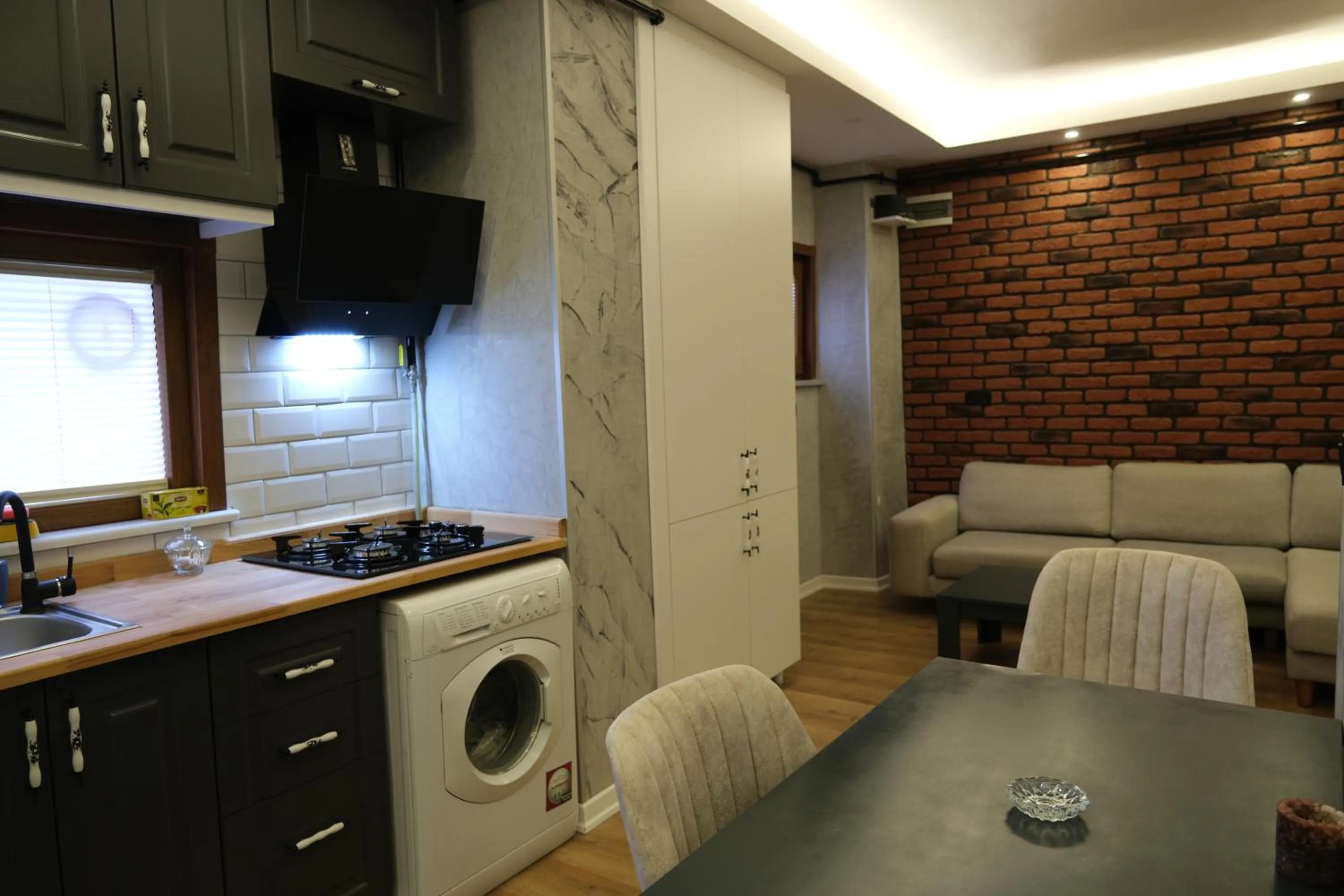 Kitchen or kitchenette in Taksim Neo Pera Suites