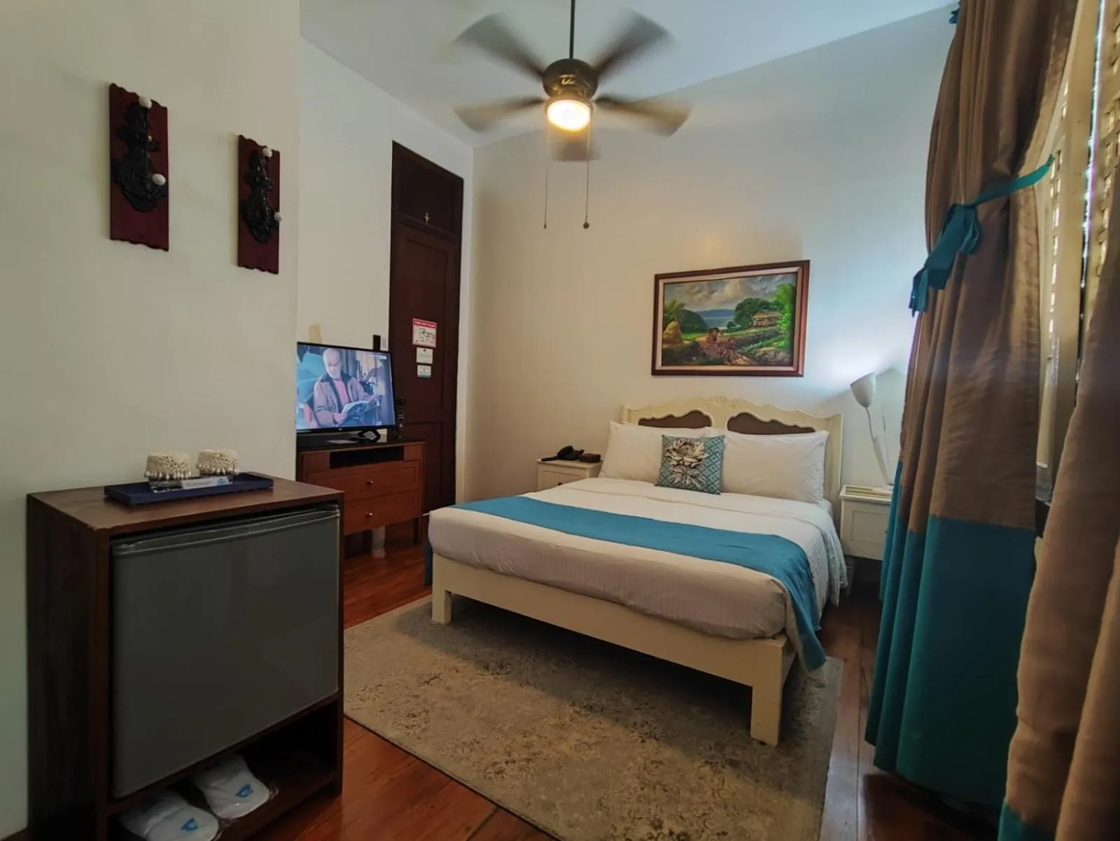 Bed in Paradores Del Castillo