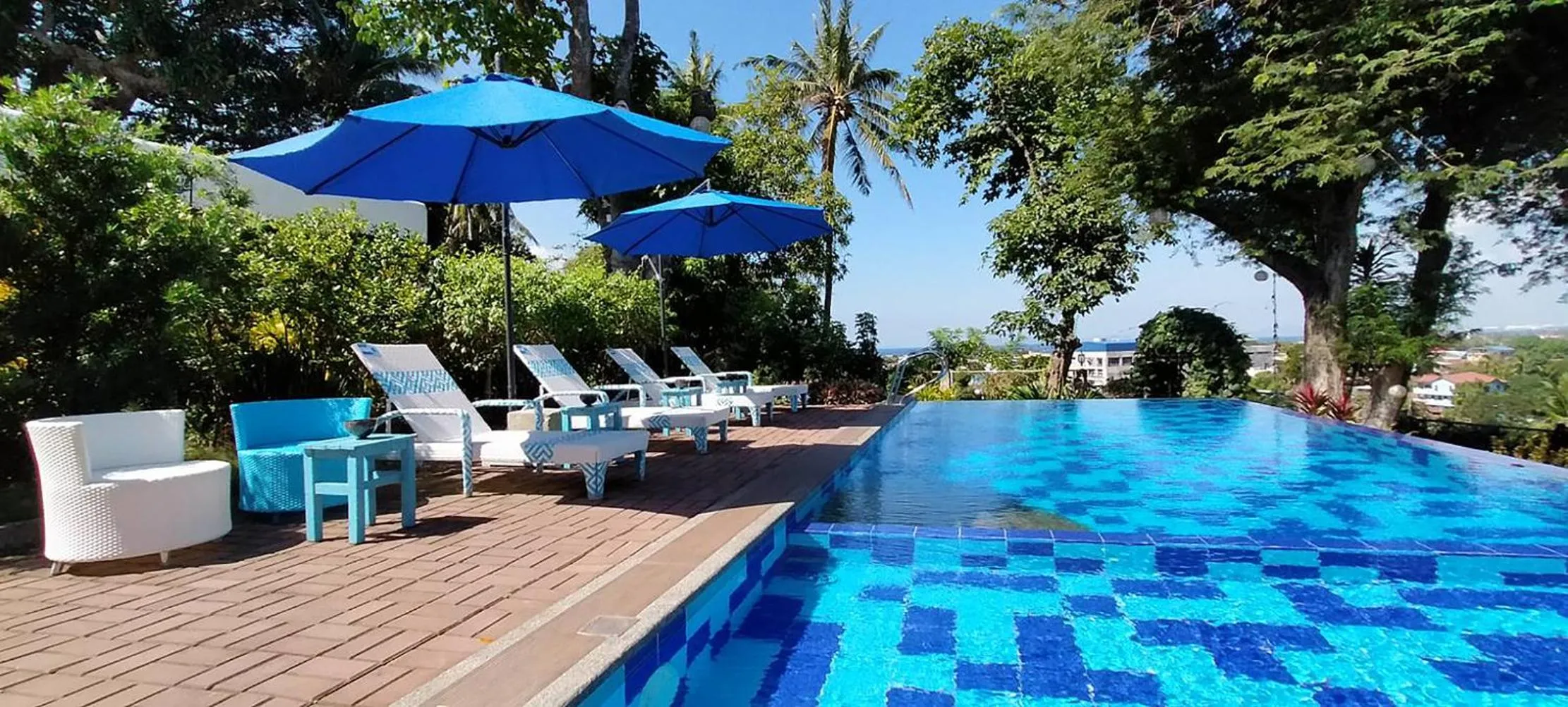 Paradores Del Castillo