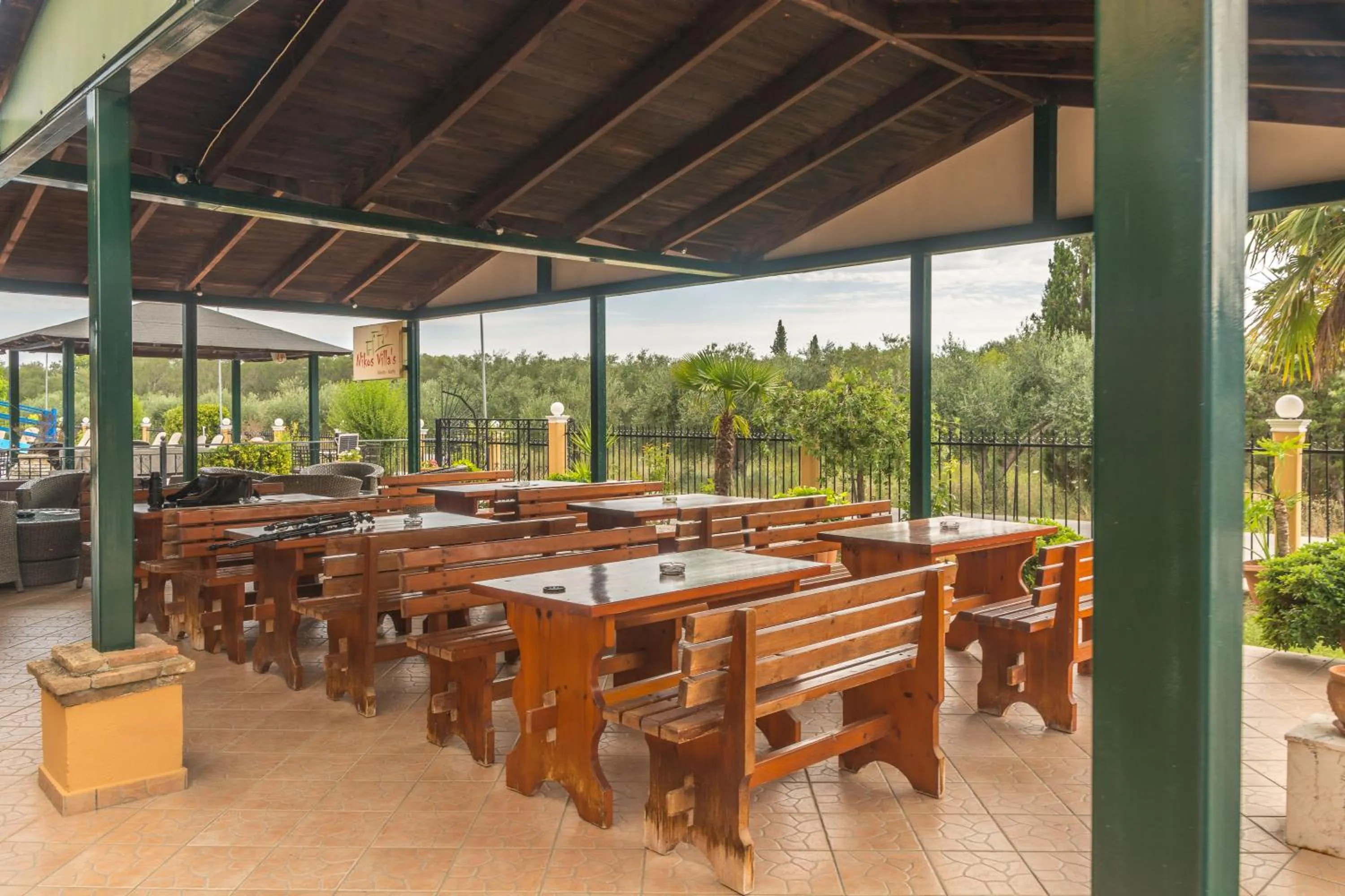 Restaurant/places to eat in Nikos Villas