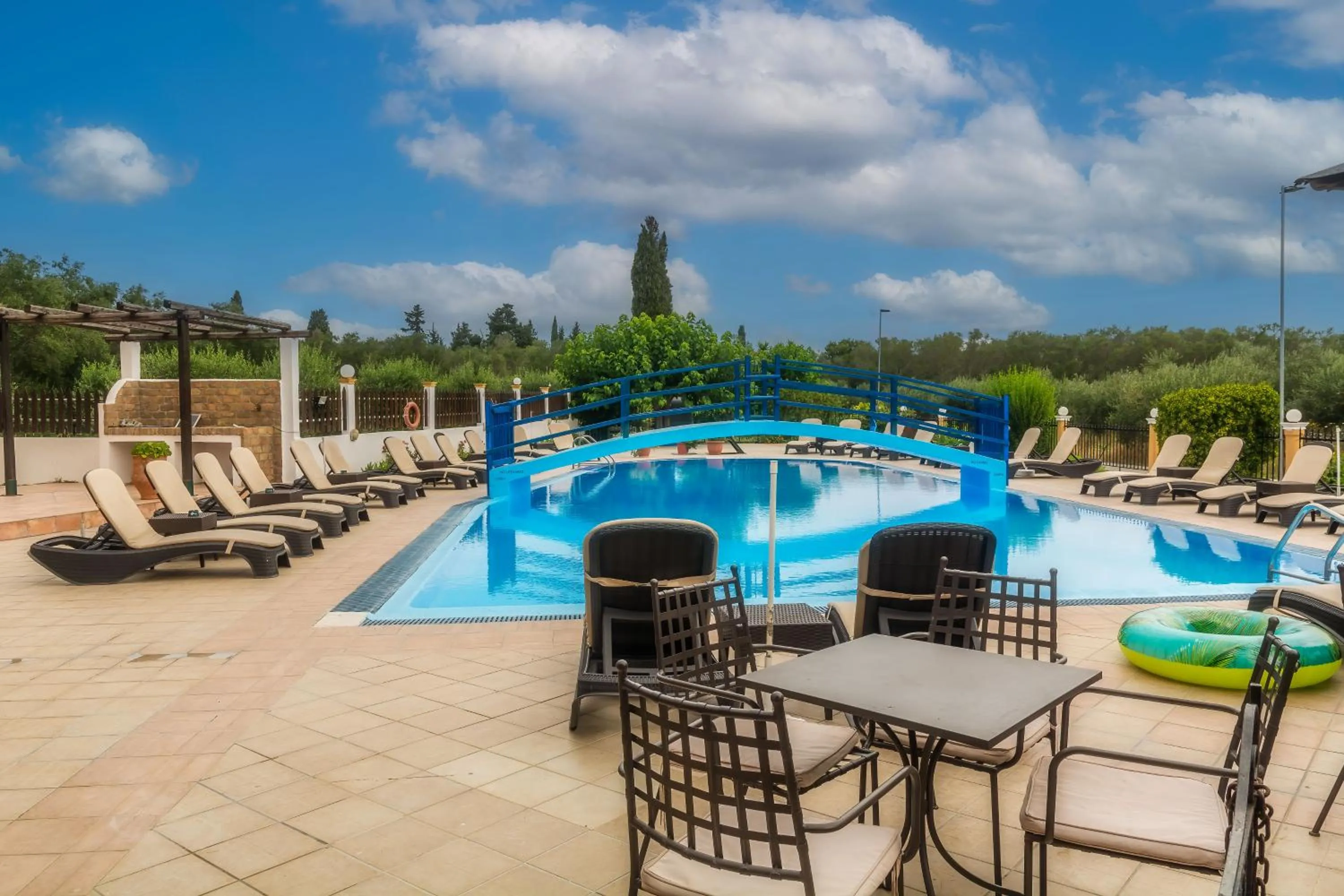 Swimming pool in Nikos Villas