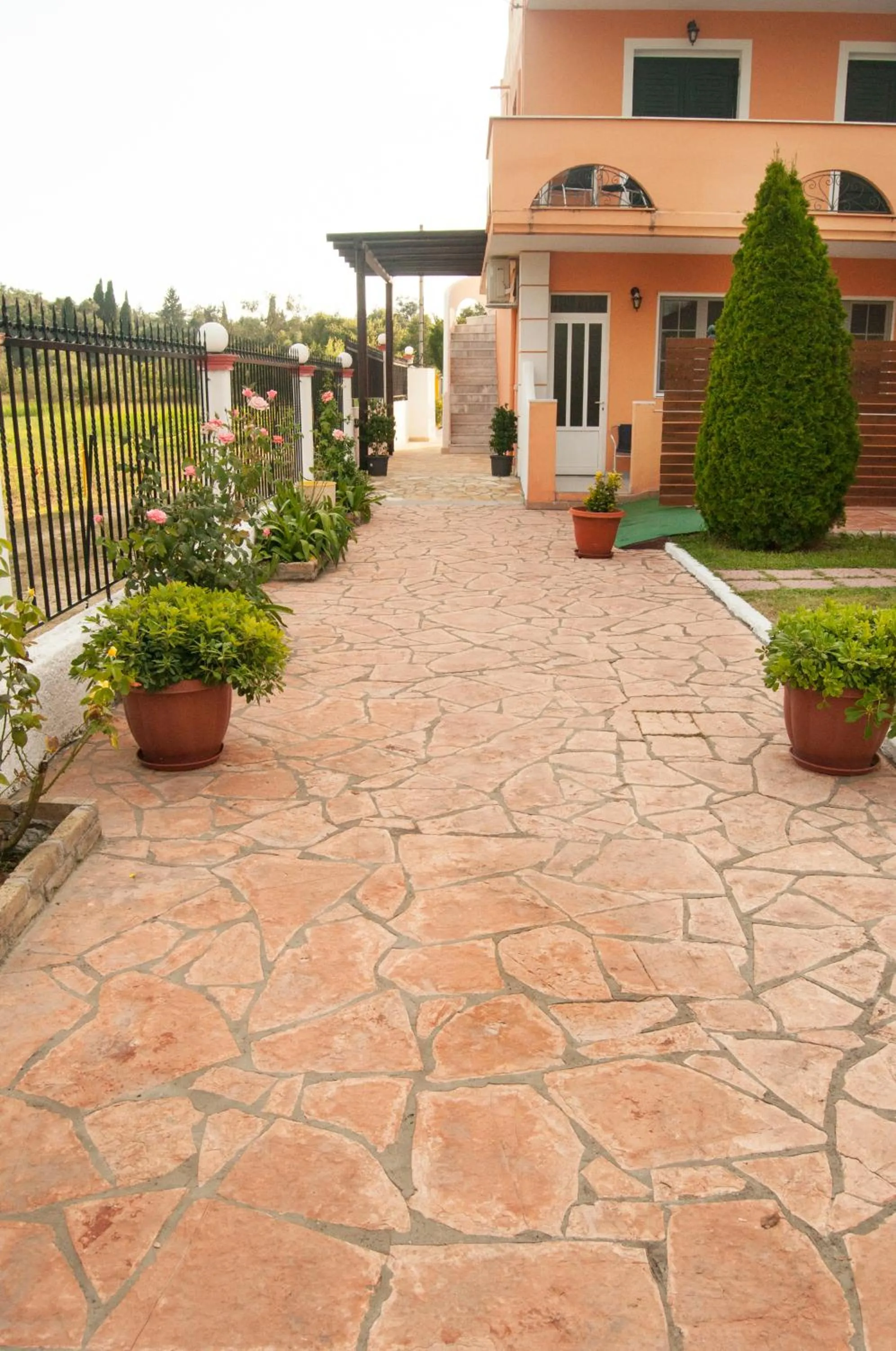 Facade/entrance in Nikos Villas