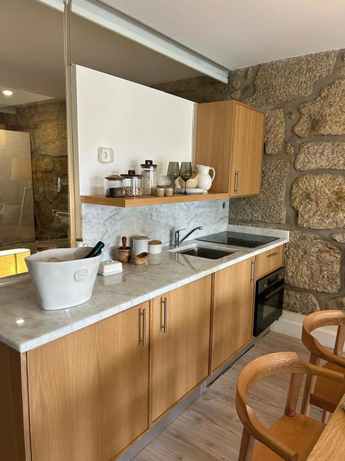 Kitchen or kitchenette in Largo São Domingos by Innapartments