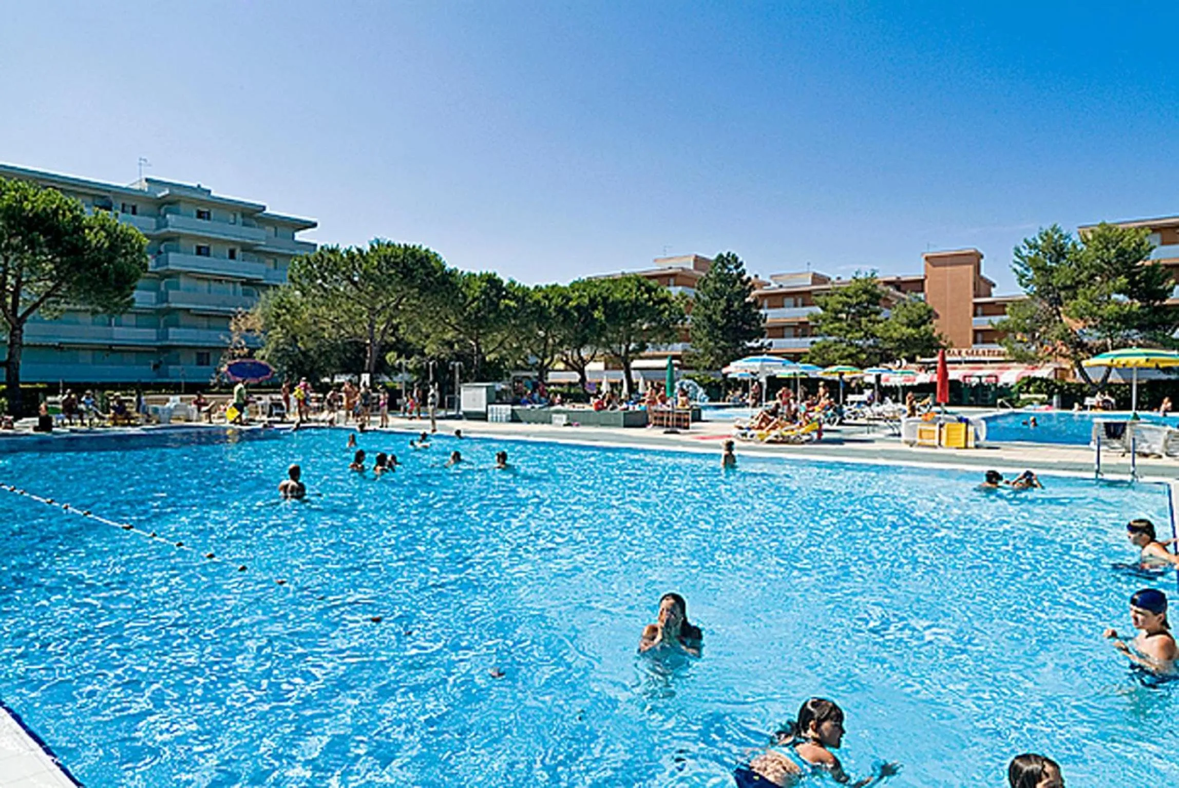 Swimming pool in Residence Valbella