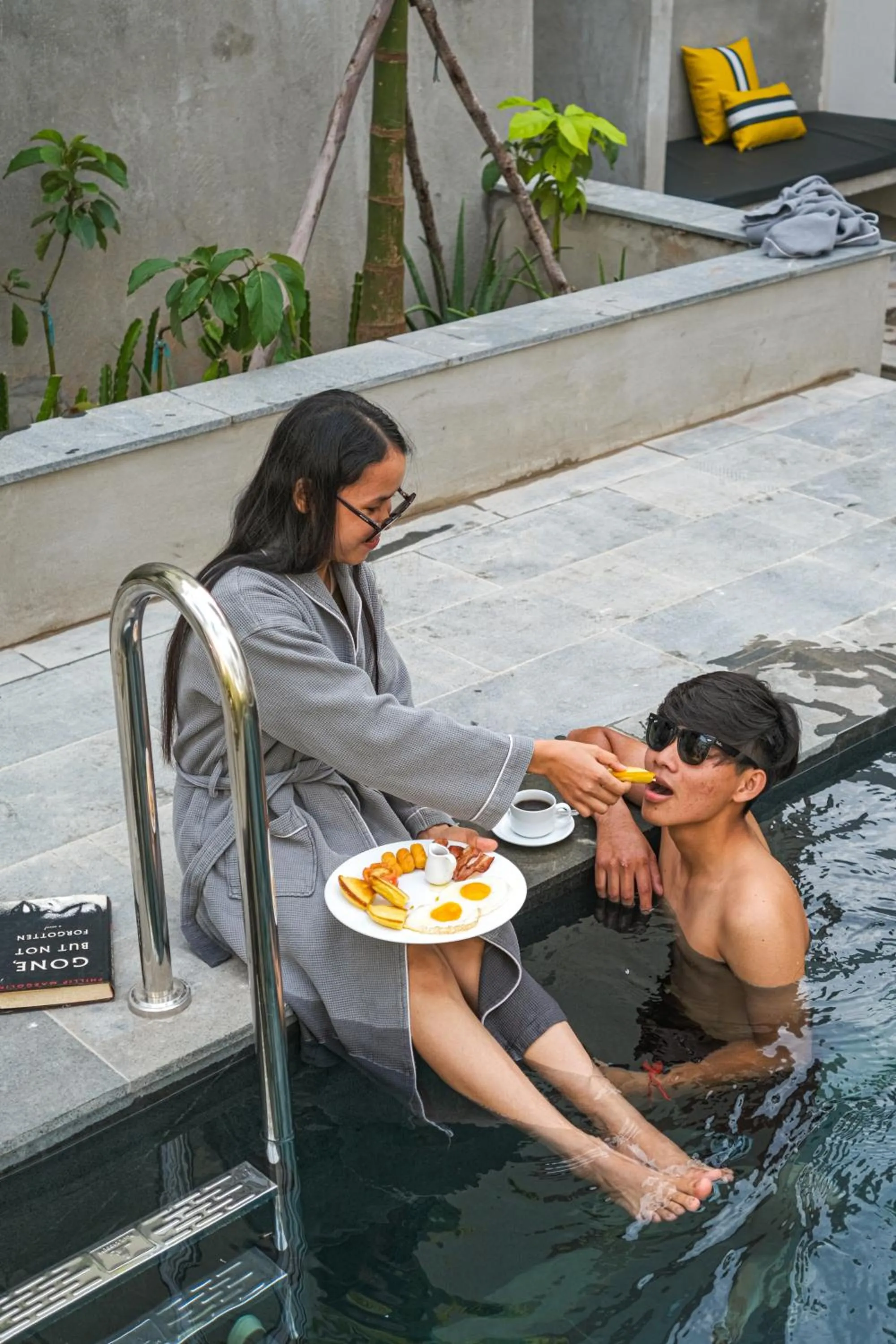 Swimming pool in veHaa BOUTIQUE HOTEL
