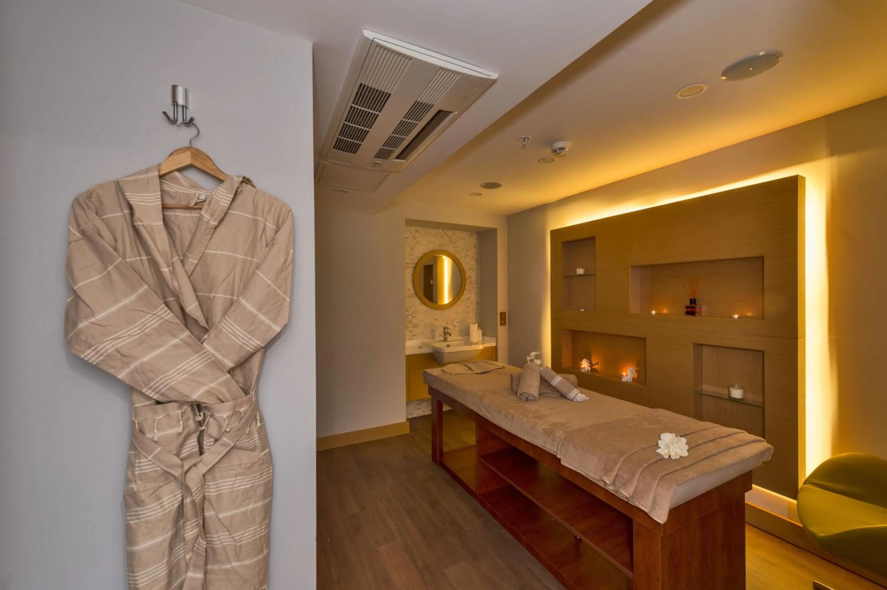 Spa and wellness centre/facilities in Hotel Boursier 1 & Spa
