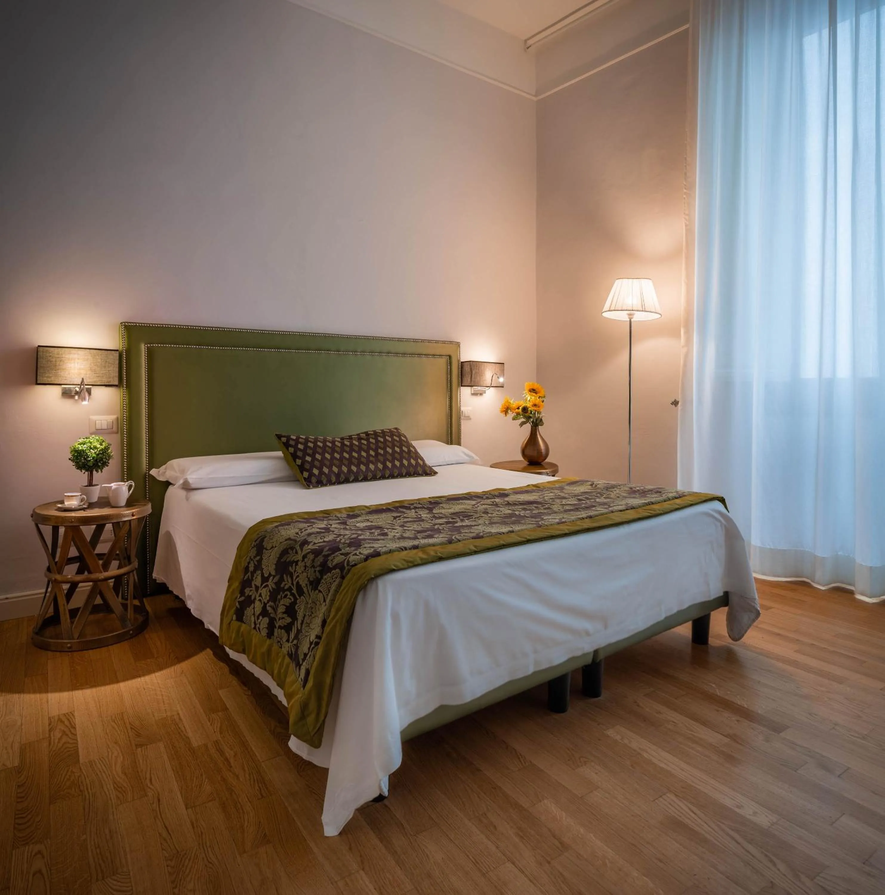 Bed in Boutique Hotel del Corso