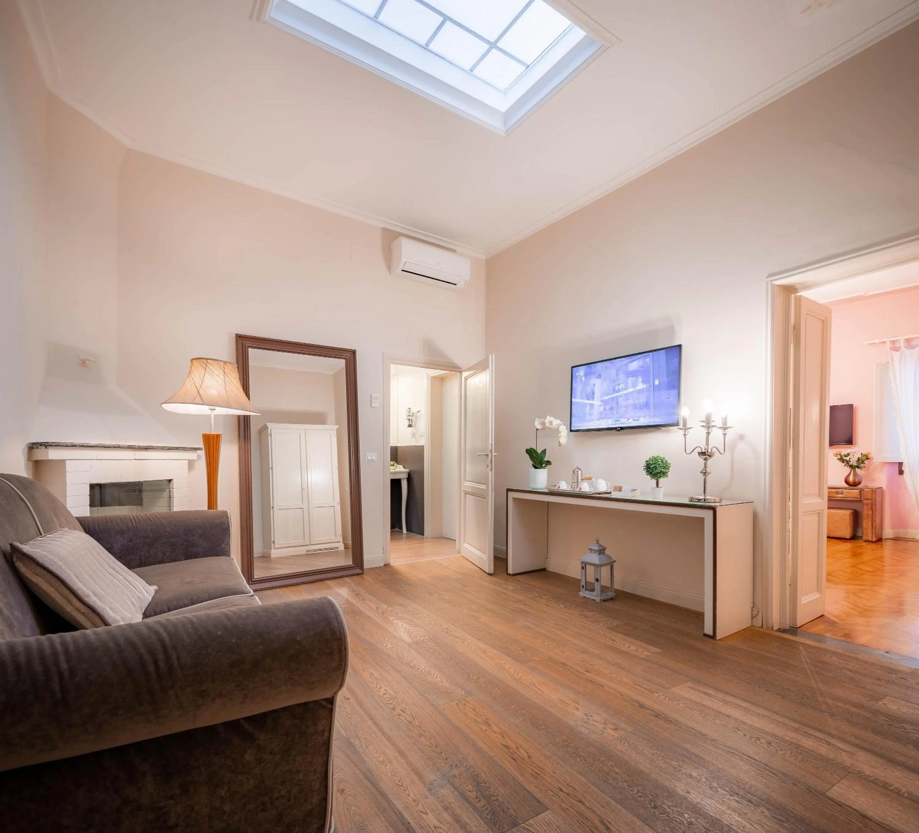 Bed in Boutique Hotel del Corso