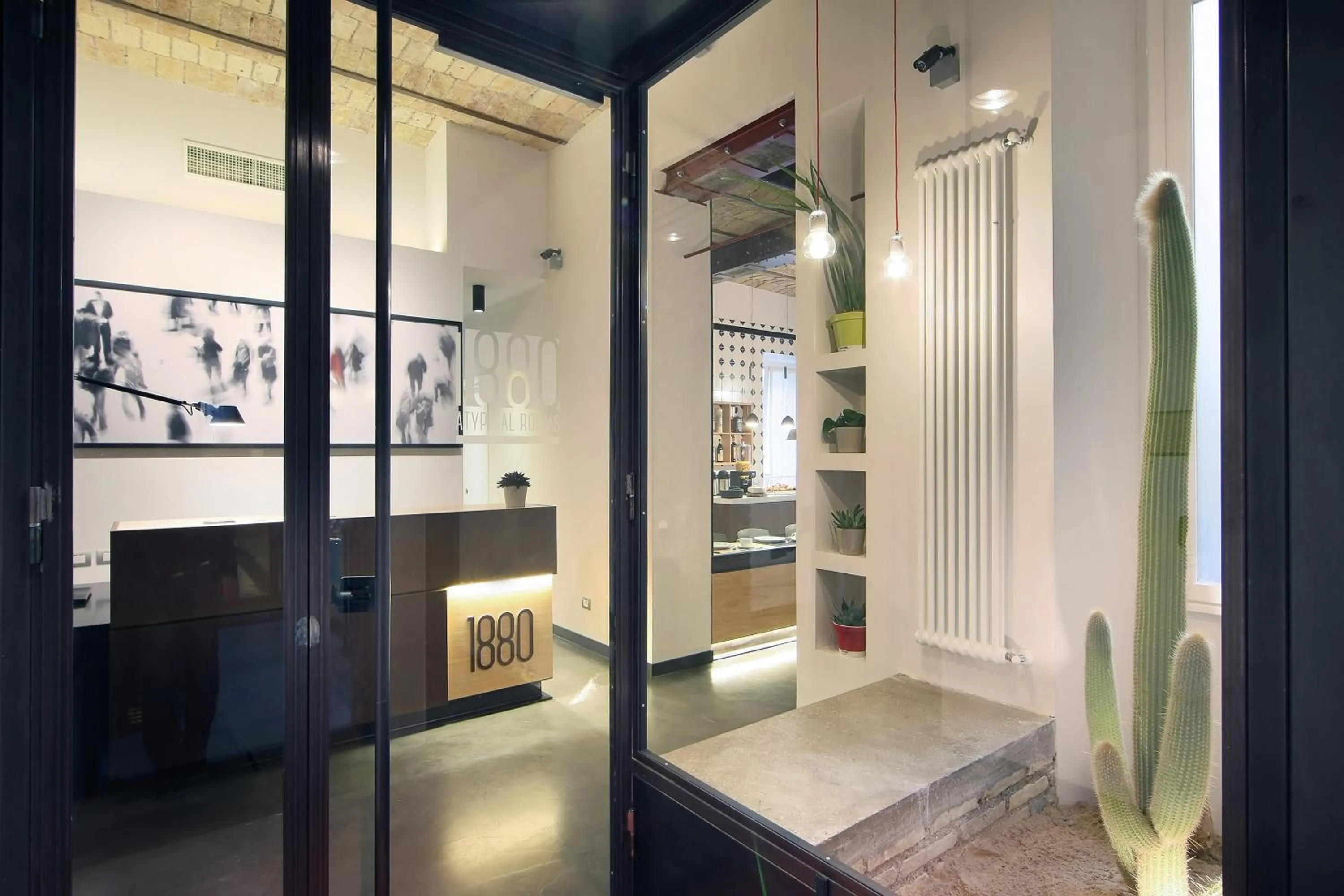 Facade/entrance in Atypical Rooms