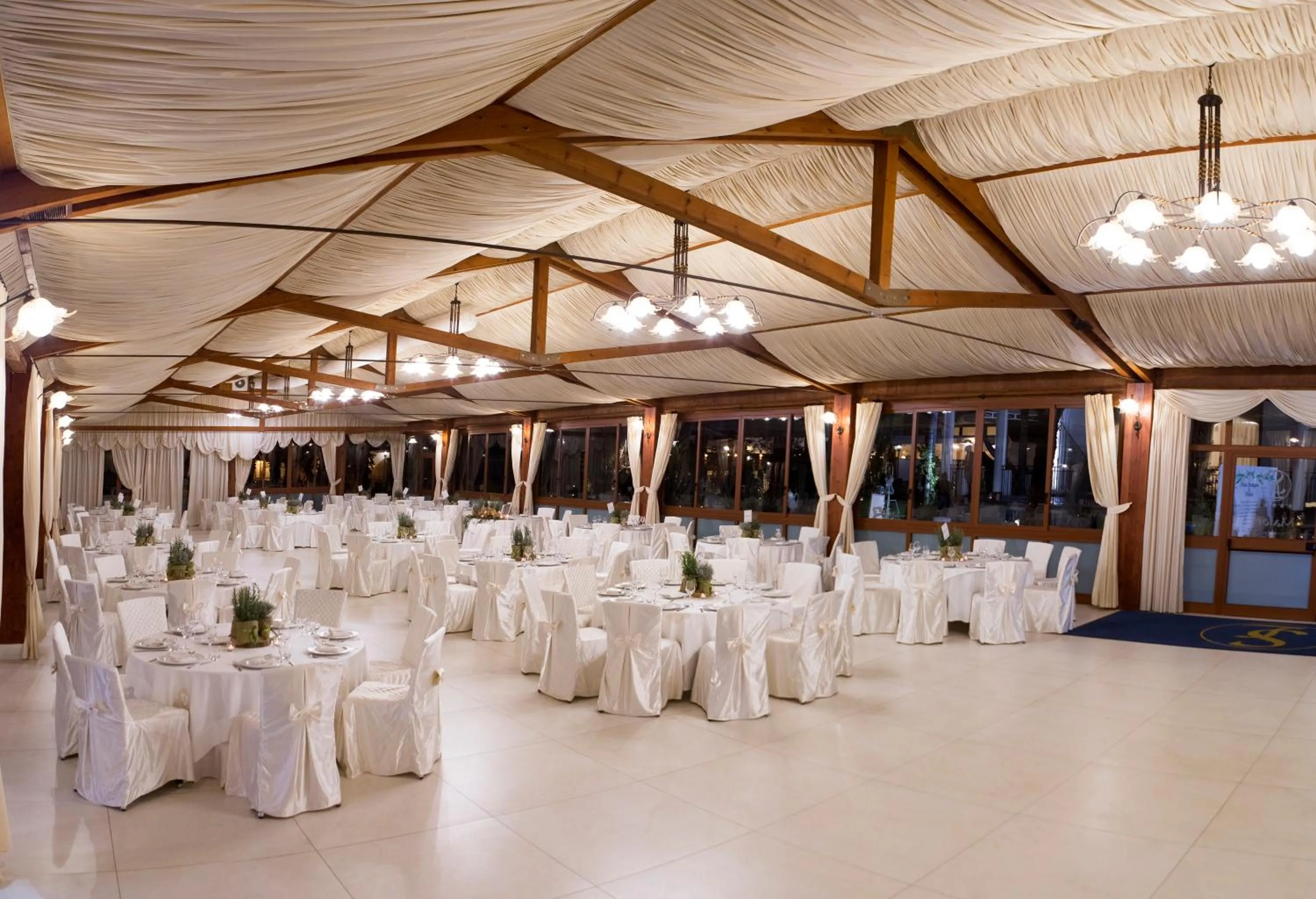 Banquet/Function facilities in Hotel San Luca