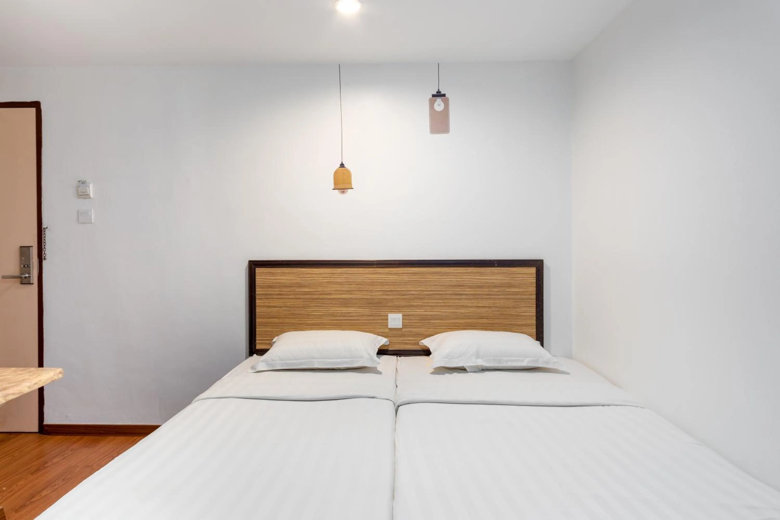 Bed in Subang Park Hotel