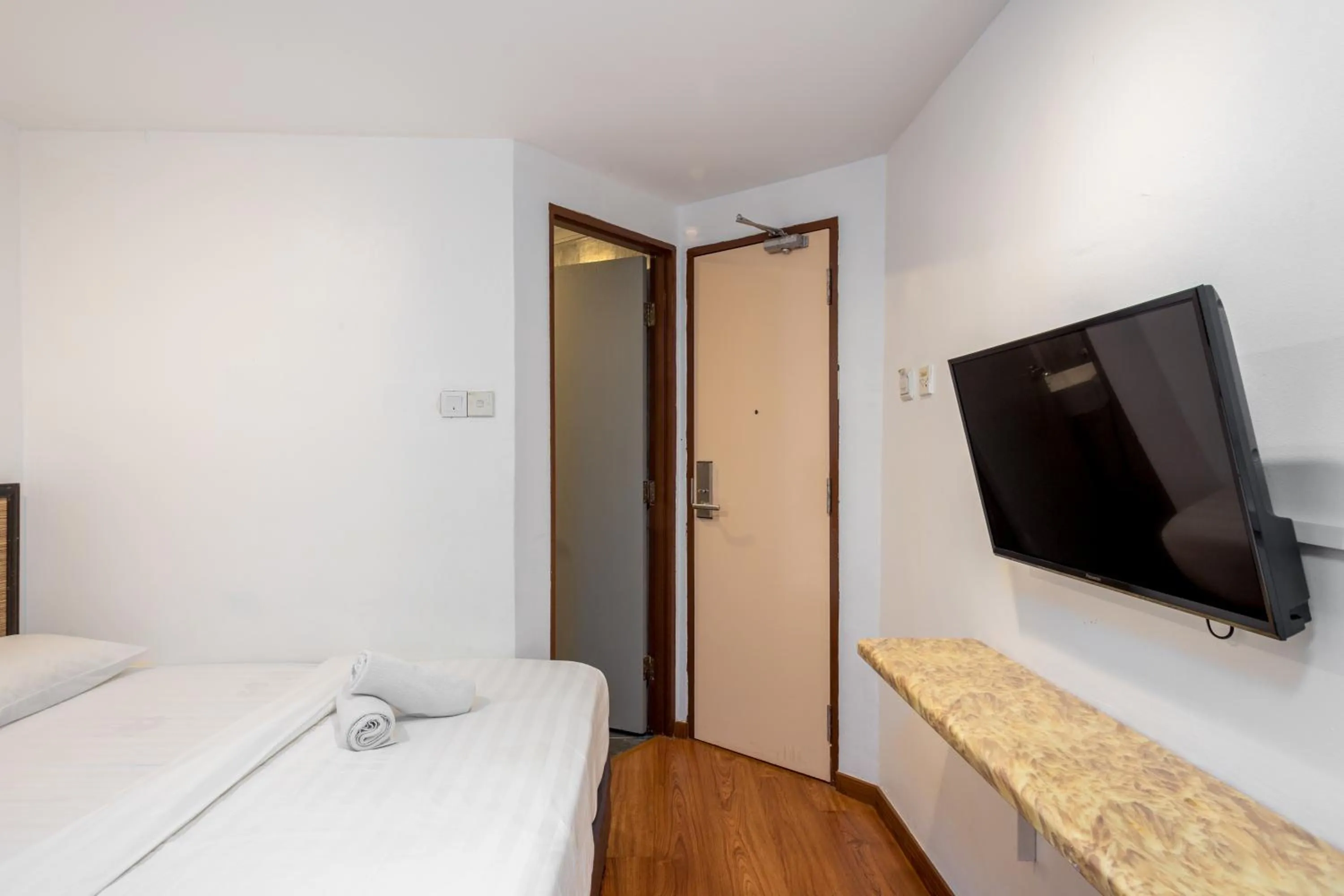 Bed in Subang Park Hotel