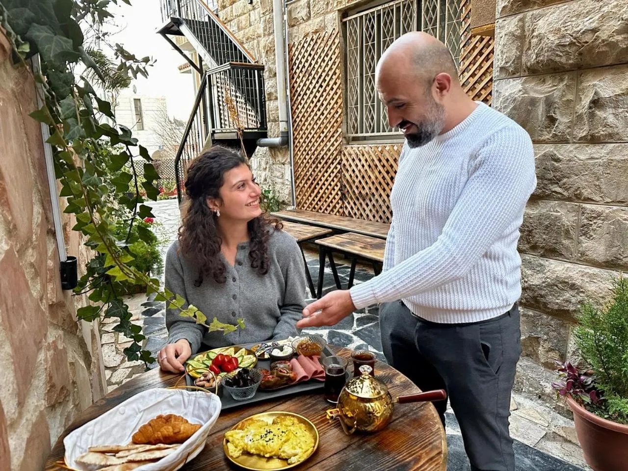 Restaurant/places to eat in Beit Ahlan