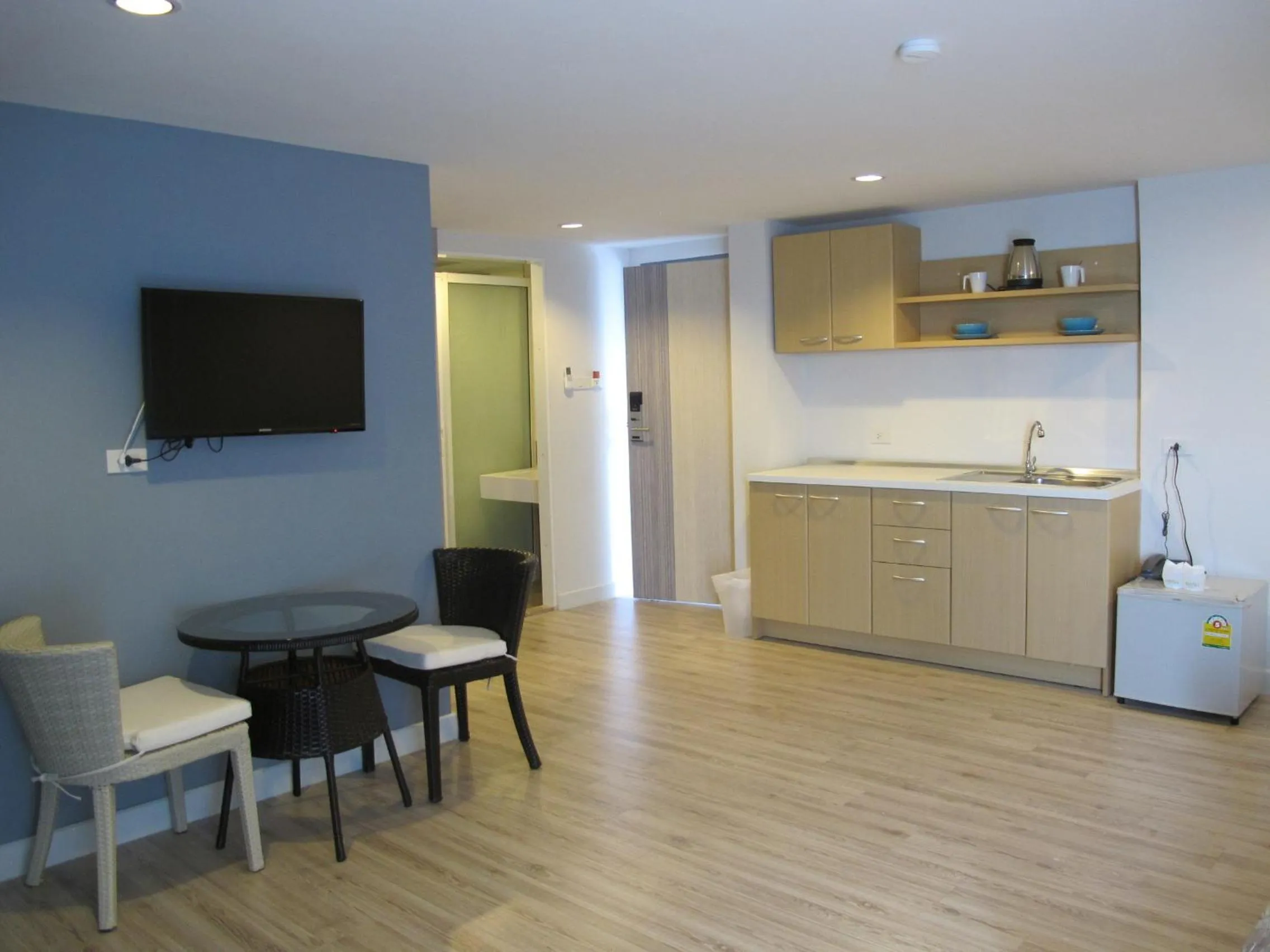 Seating area in Nantra Pattaya Baan Ampoe Beach