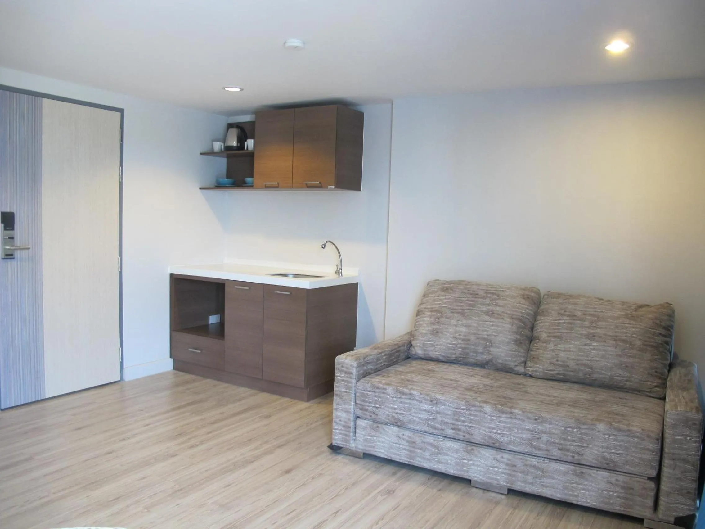 Living room in Nantra Pattaya Baan Ampoe Beach