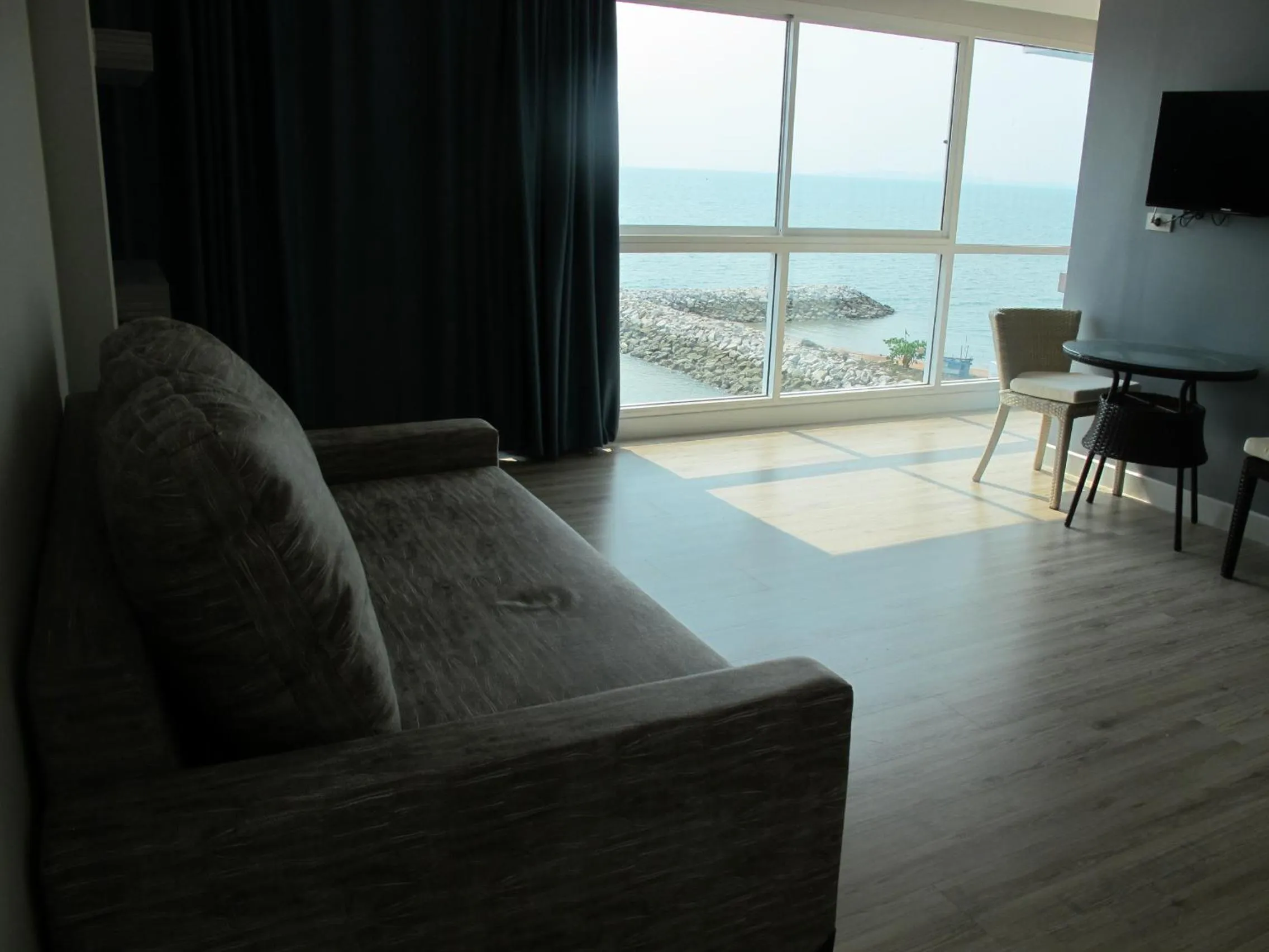 Sea view in Nantra Pattaya Baan Ampoe Beach