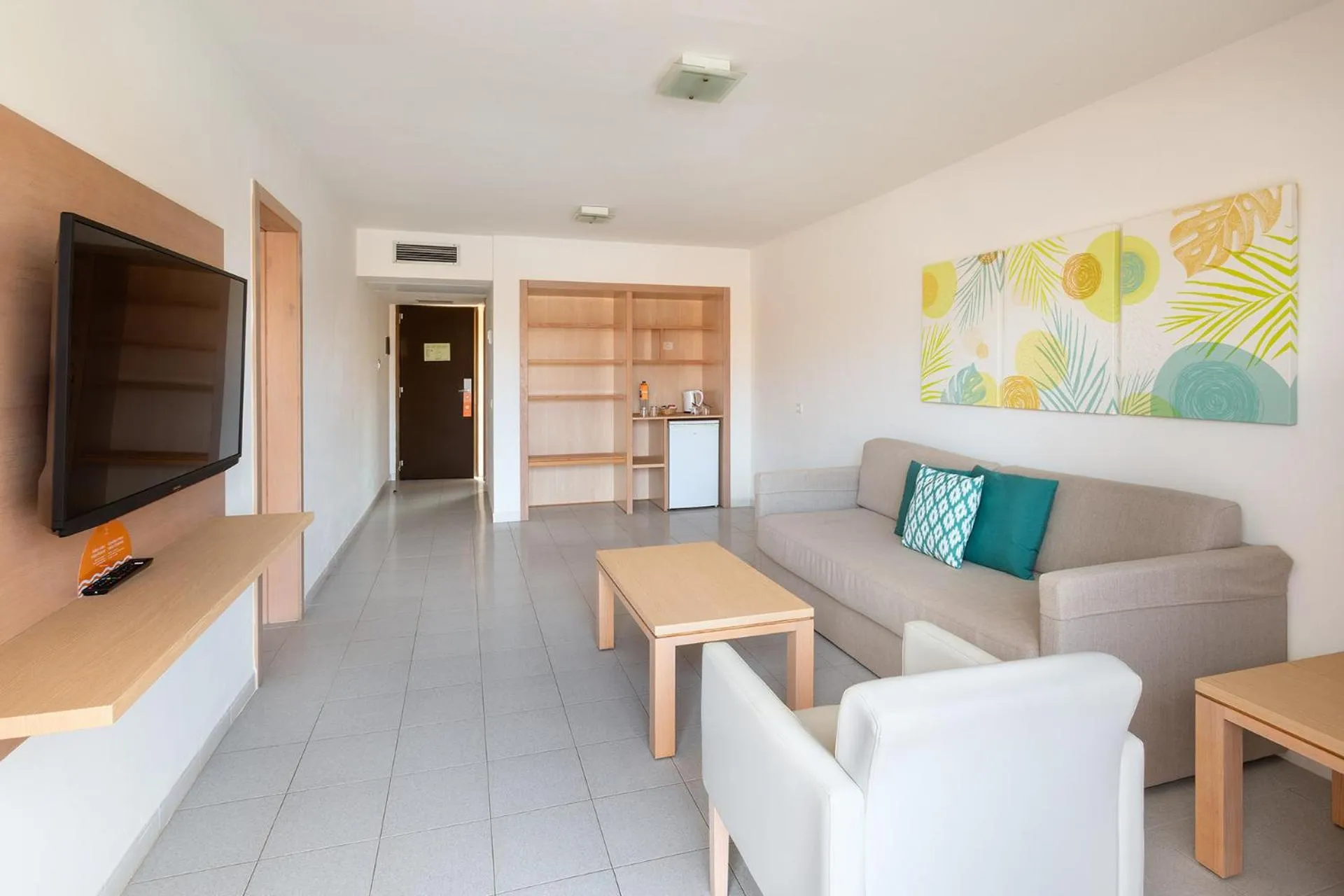 Communal lounge/ TV room in Tagoro Family & Fun Costa Adeje