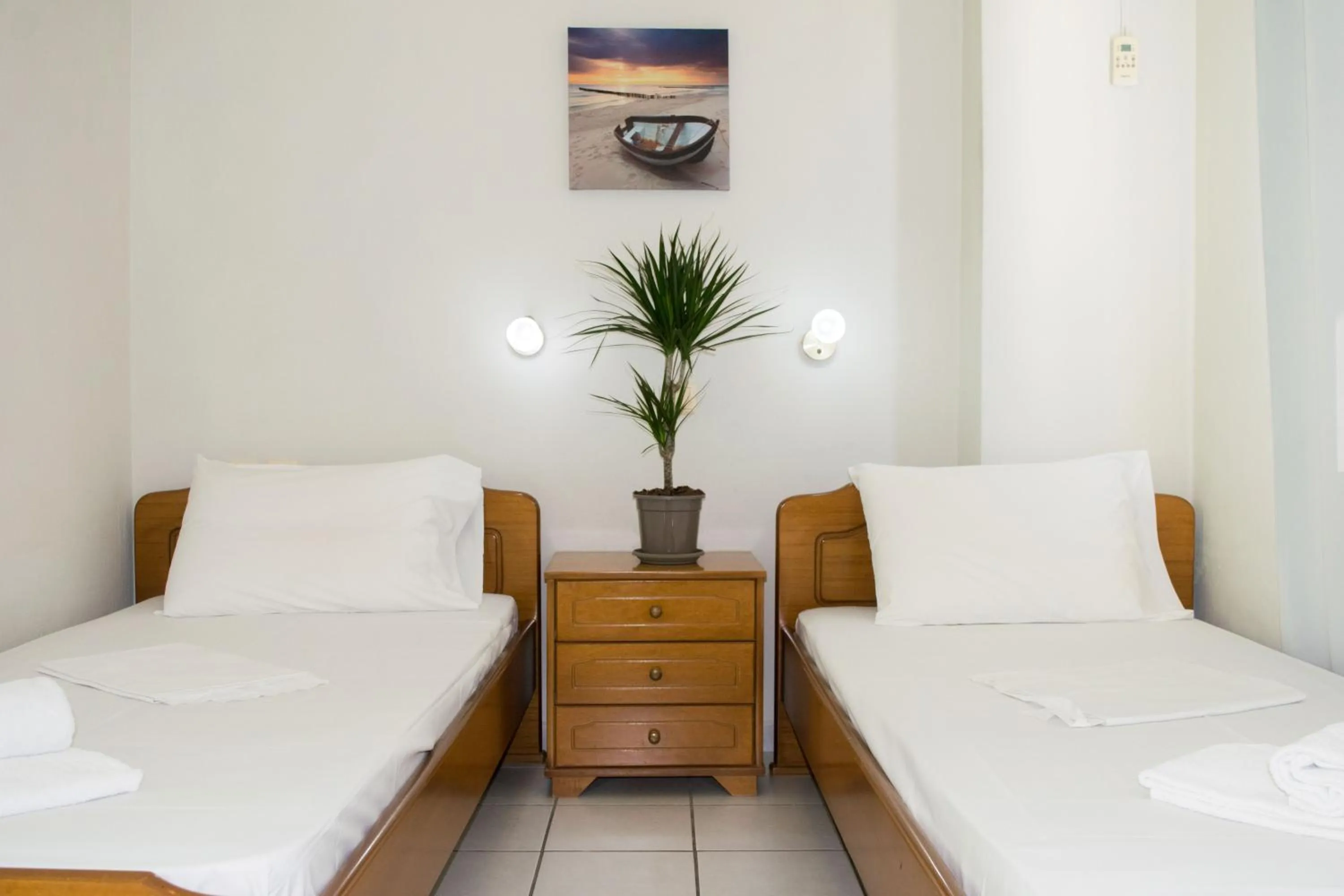 Bedroom, Bed in Greta Apartments