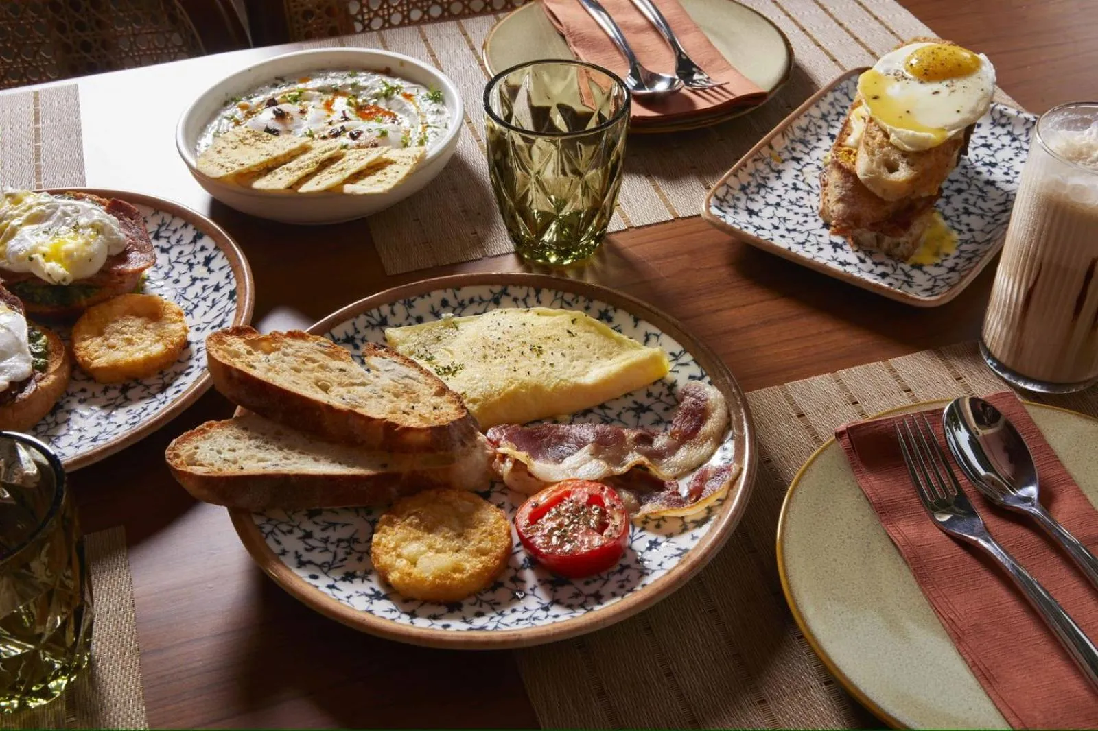 Food and drinks in Radha House Siolim A Boutique Hotel