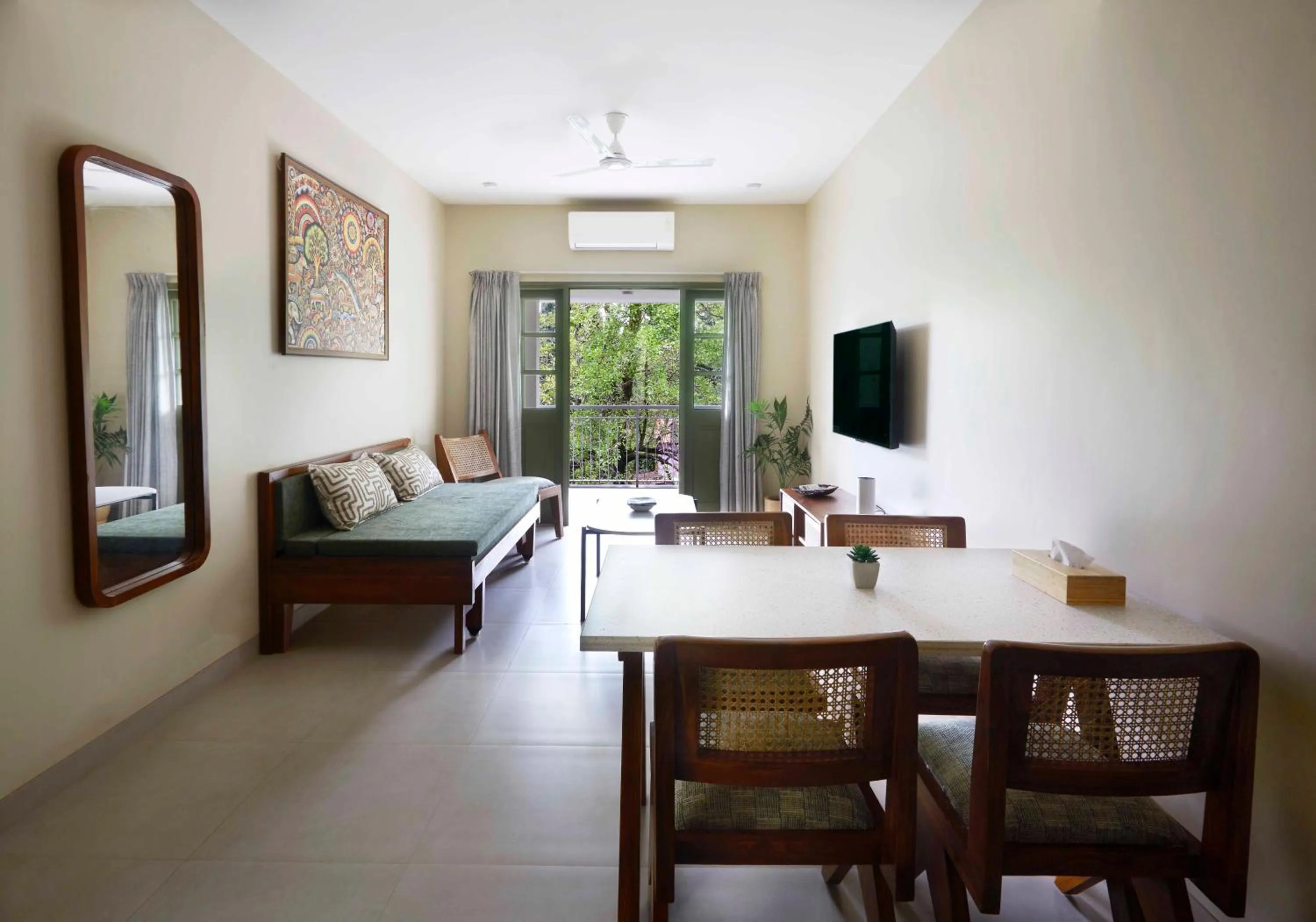 TV and multimedia in Radha House Siolim A Boutique Hotel