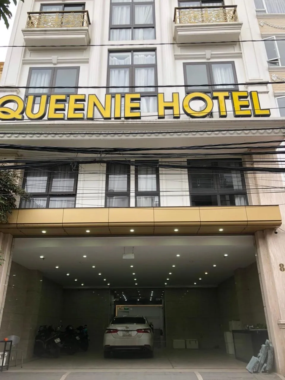 Property building in Queenie Hotel
