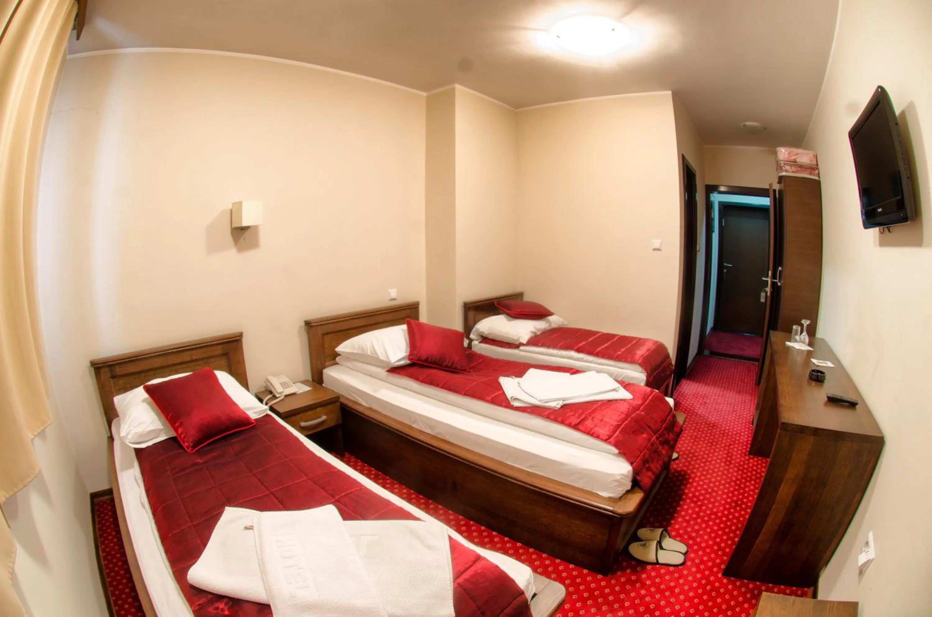 TV and multimedia in Hotel Konak Konjic