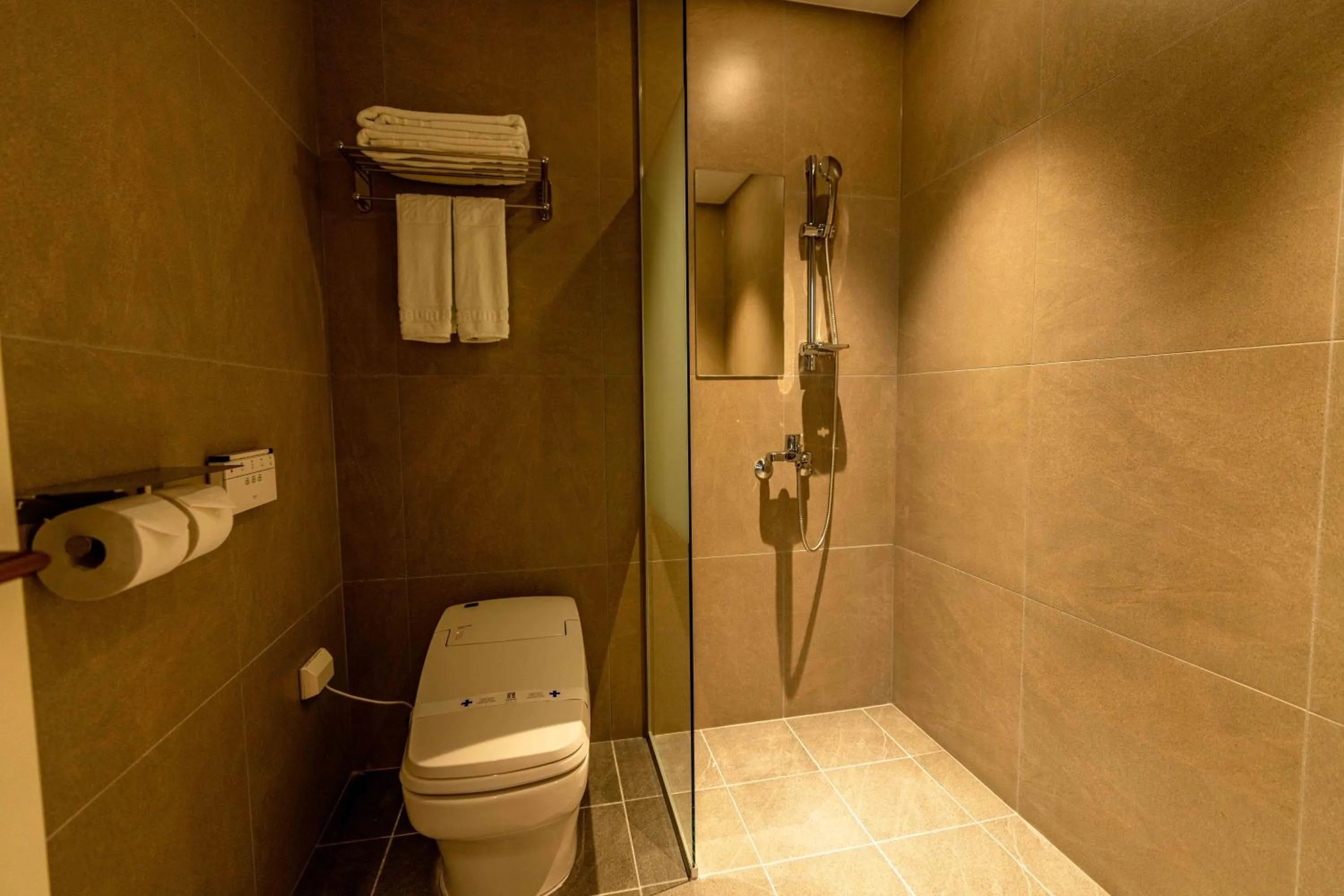 Shower in Lagobaum Hotel