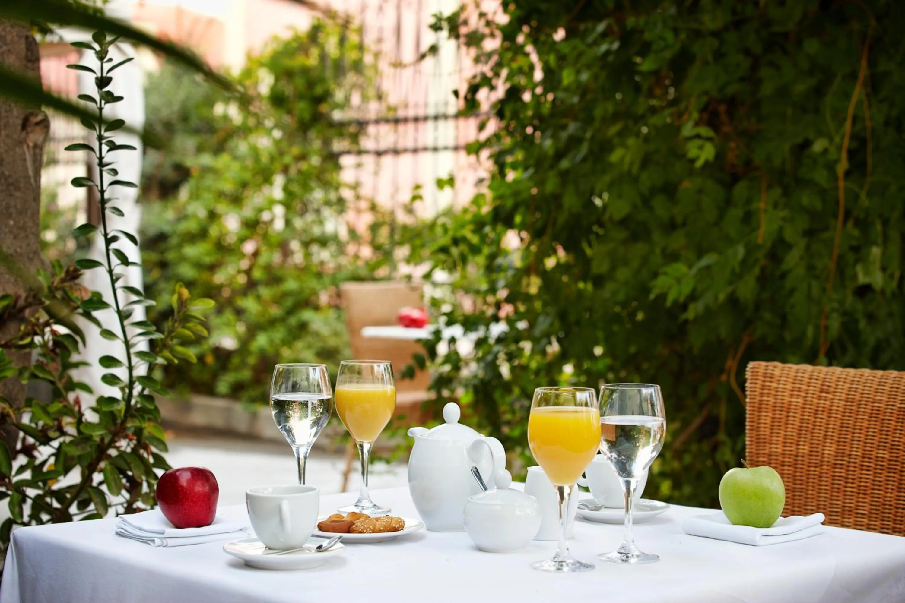 Drinks in Aria Lito Mansion