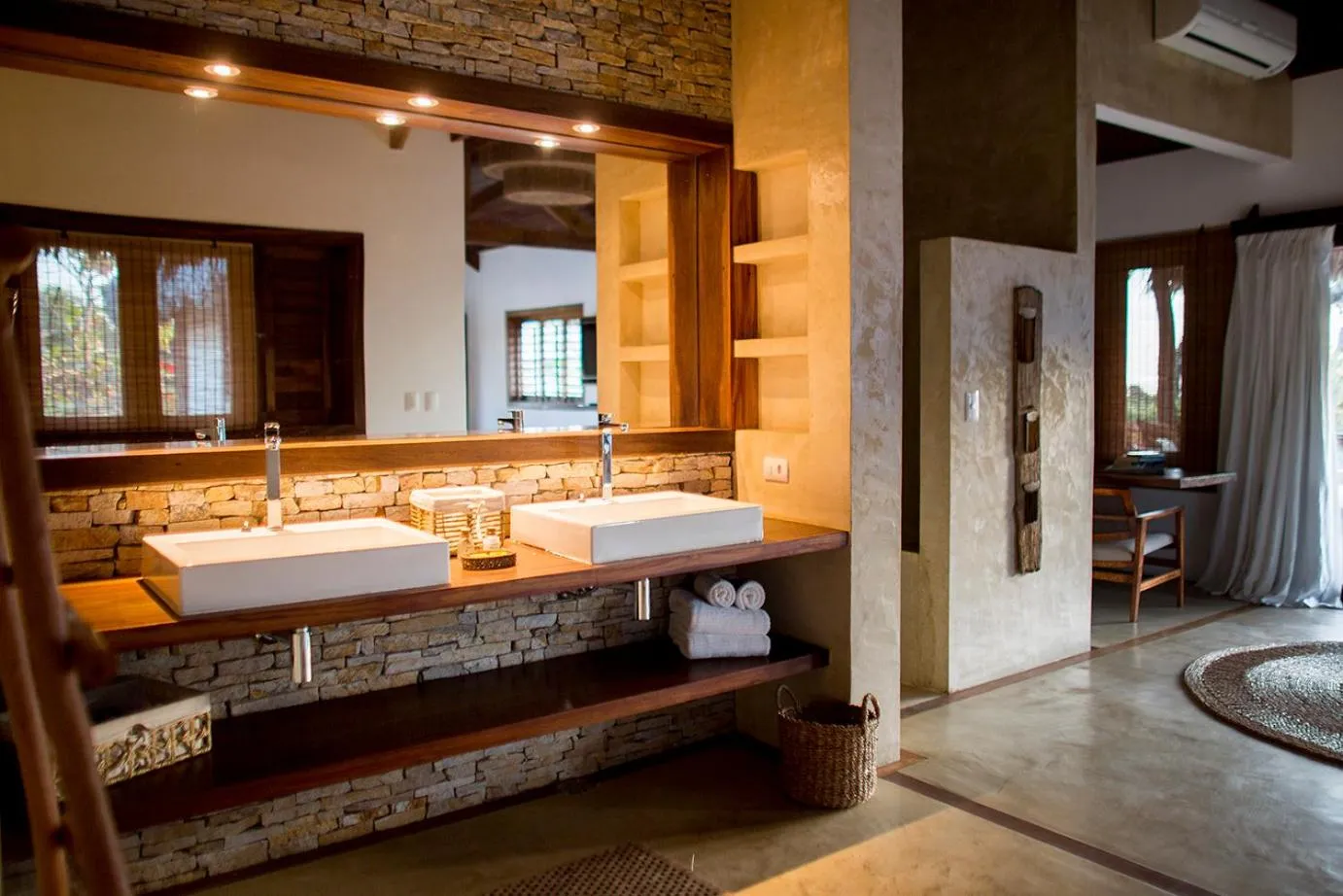 Toilet in Villa Alegria - La Villa Group