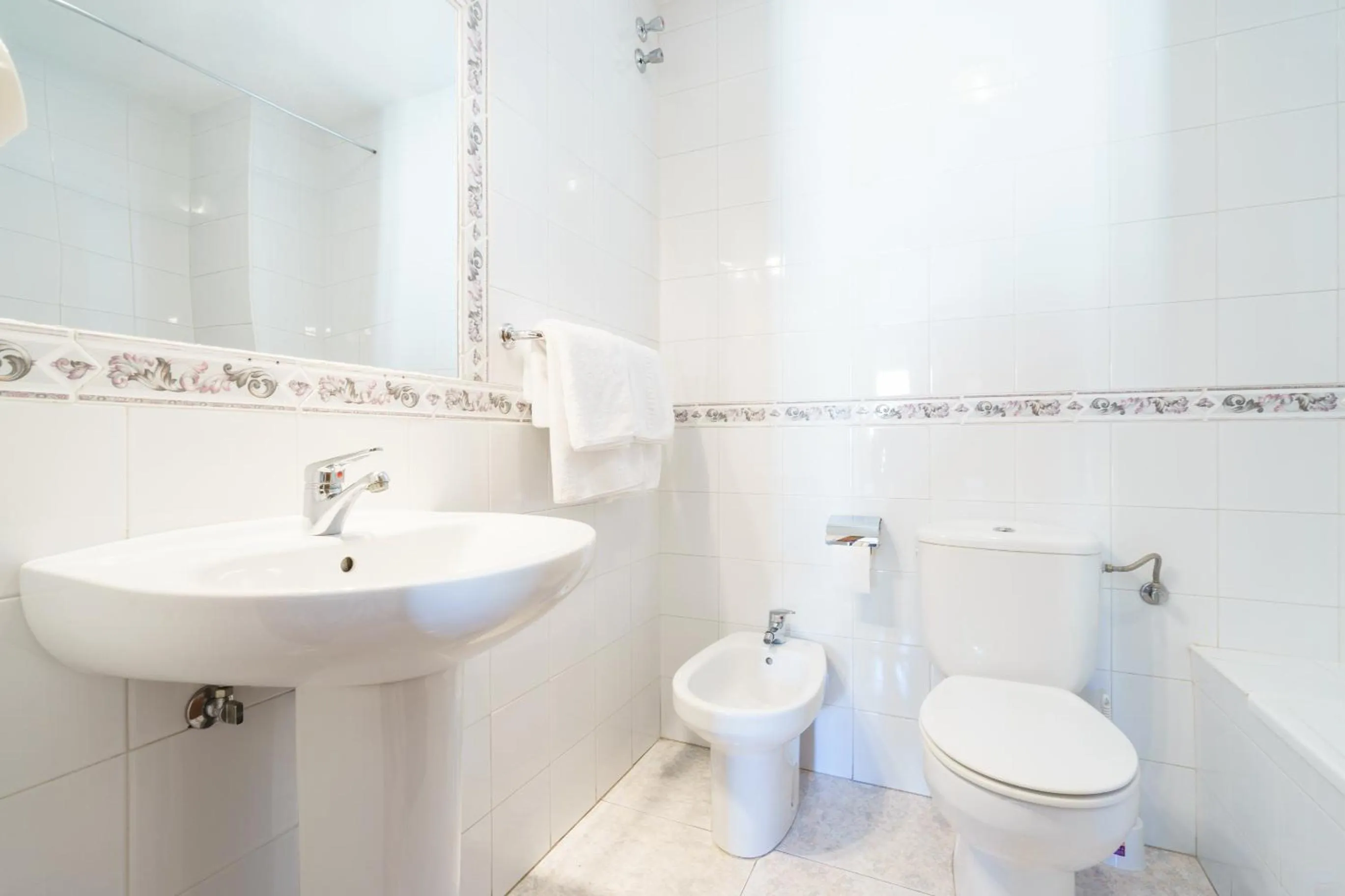 Bathroom in Arunda I