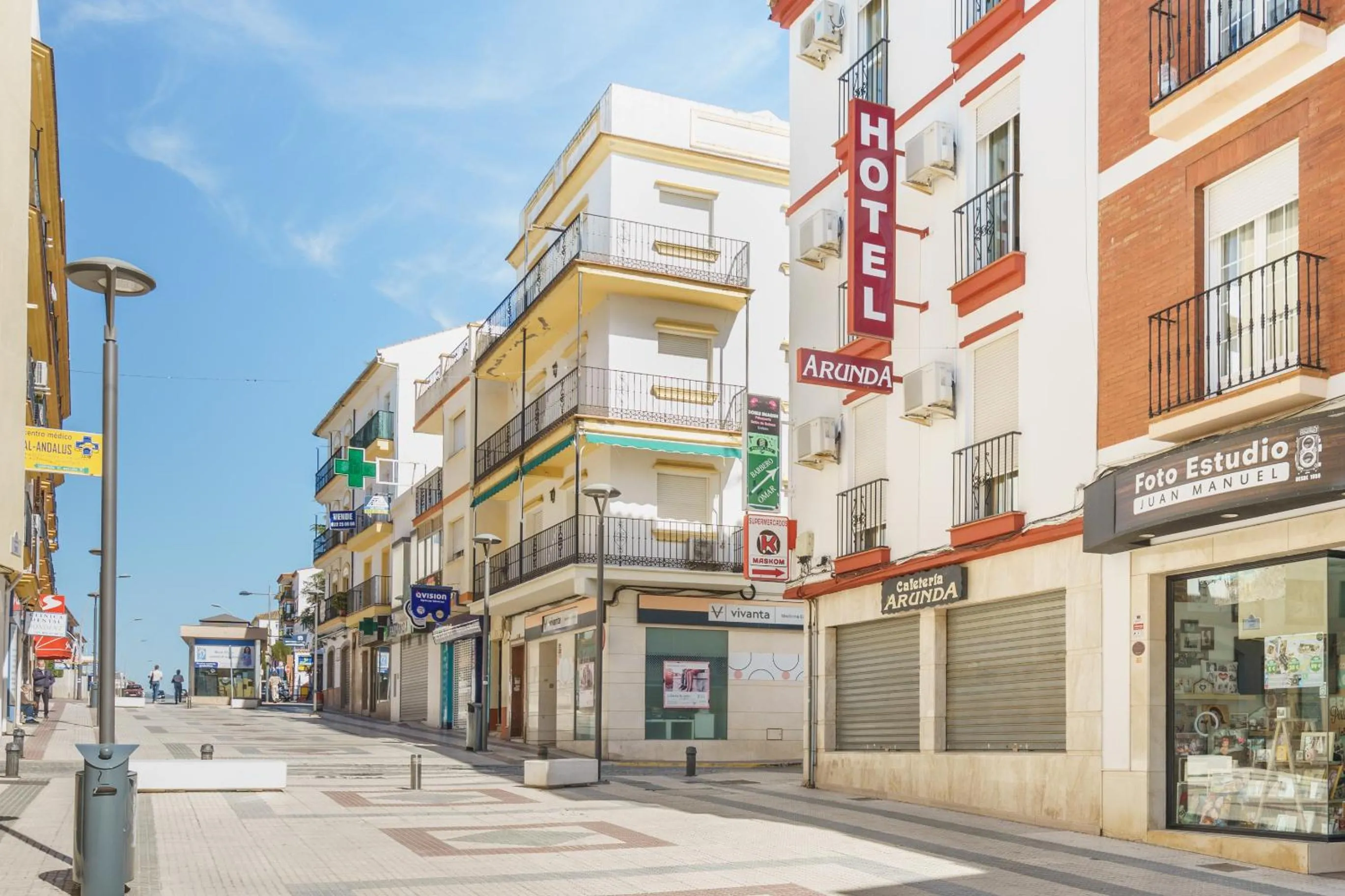 Facade/entrance in Arunda I
