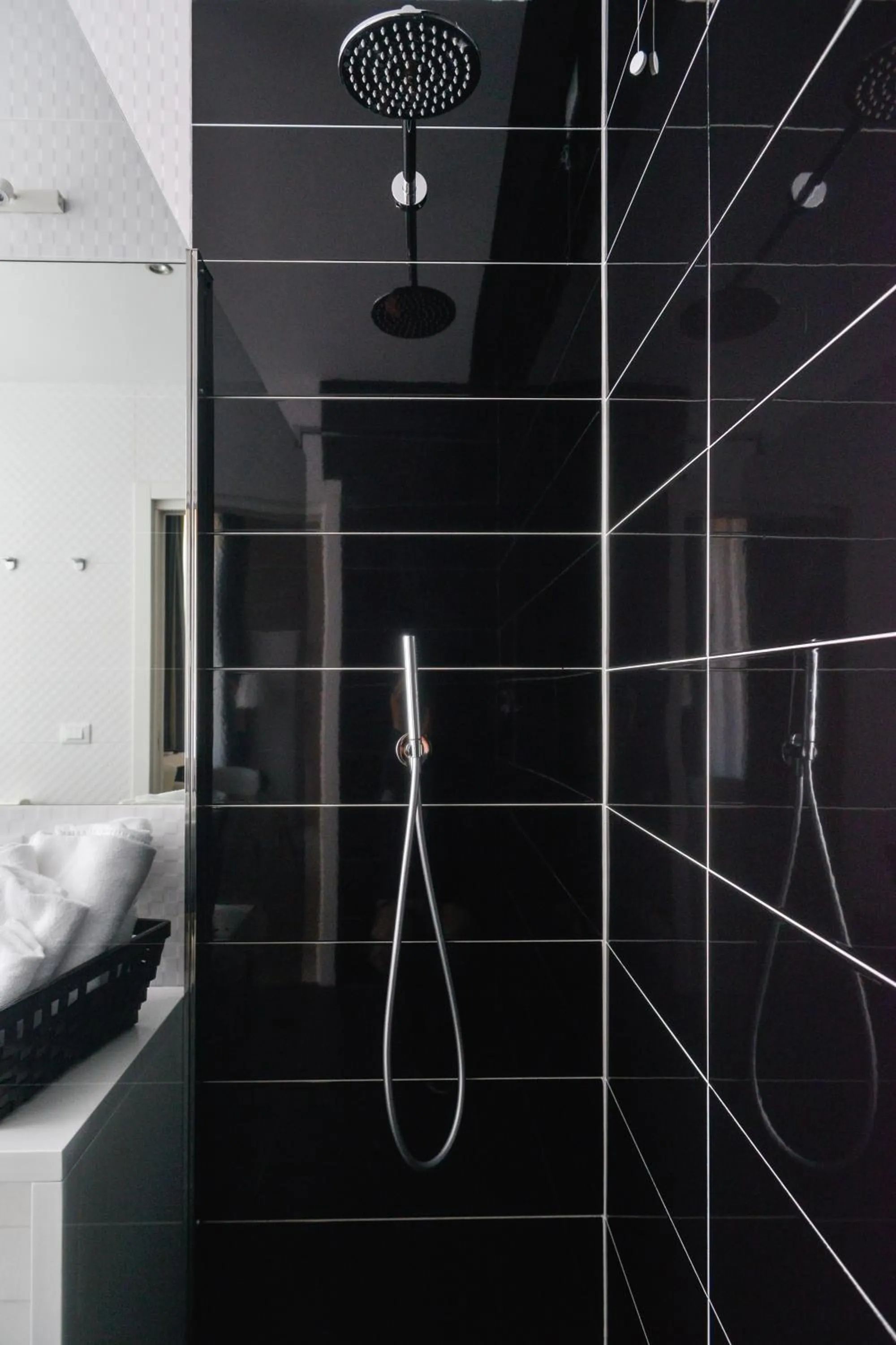 Shower in Lata Luxury Rooms