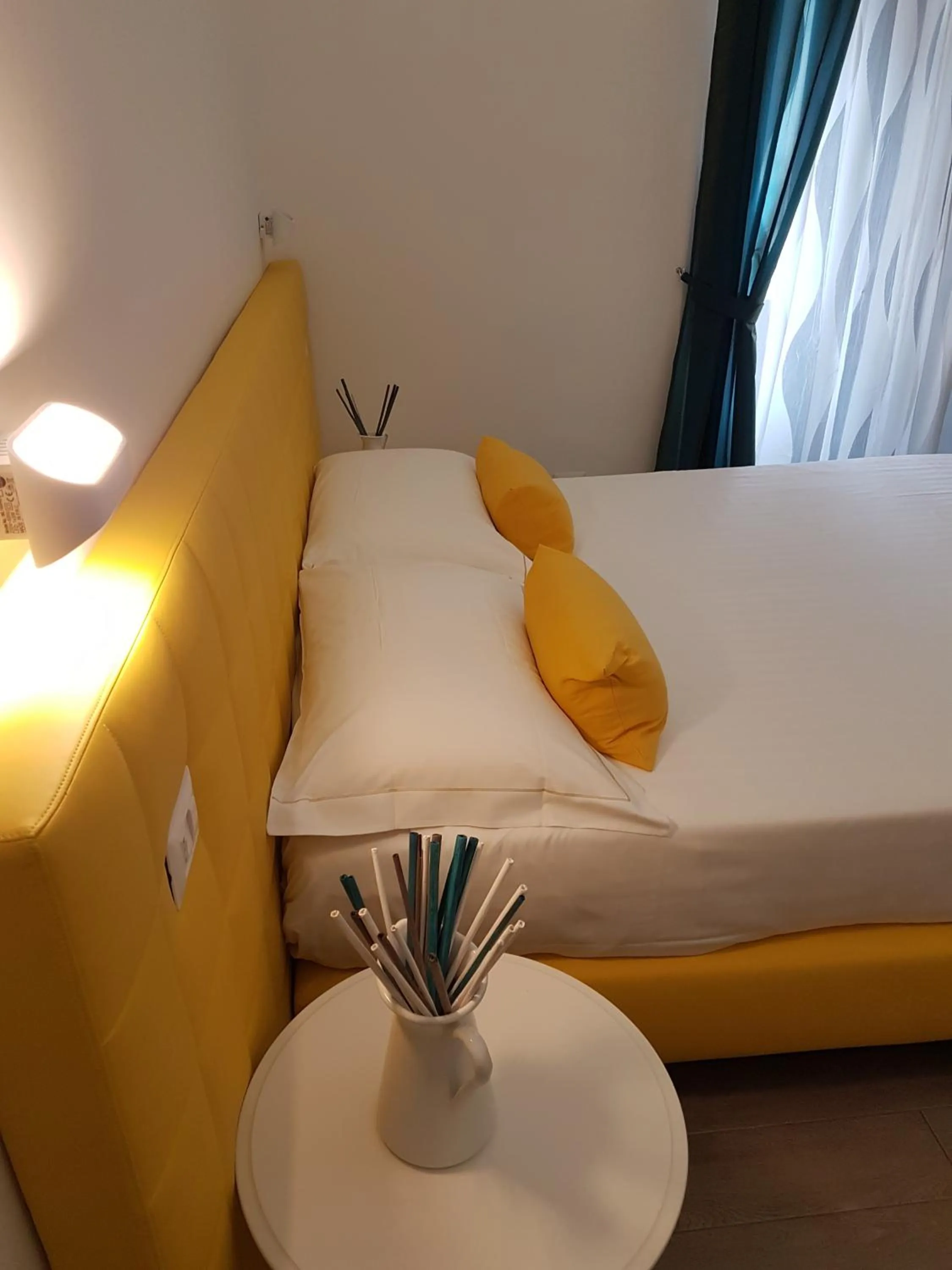 Bedroom, Bed in Etna Suite Group