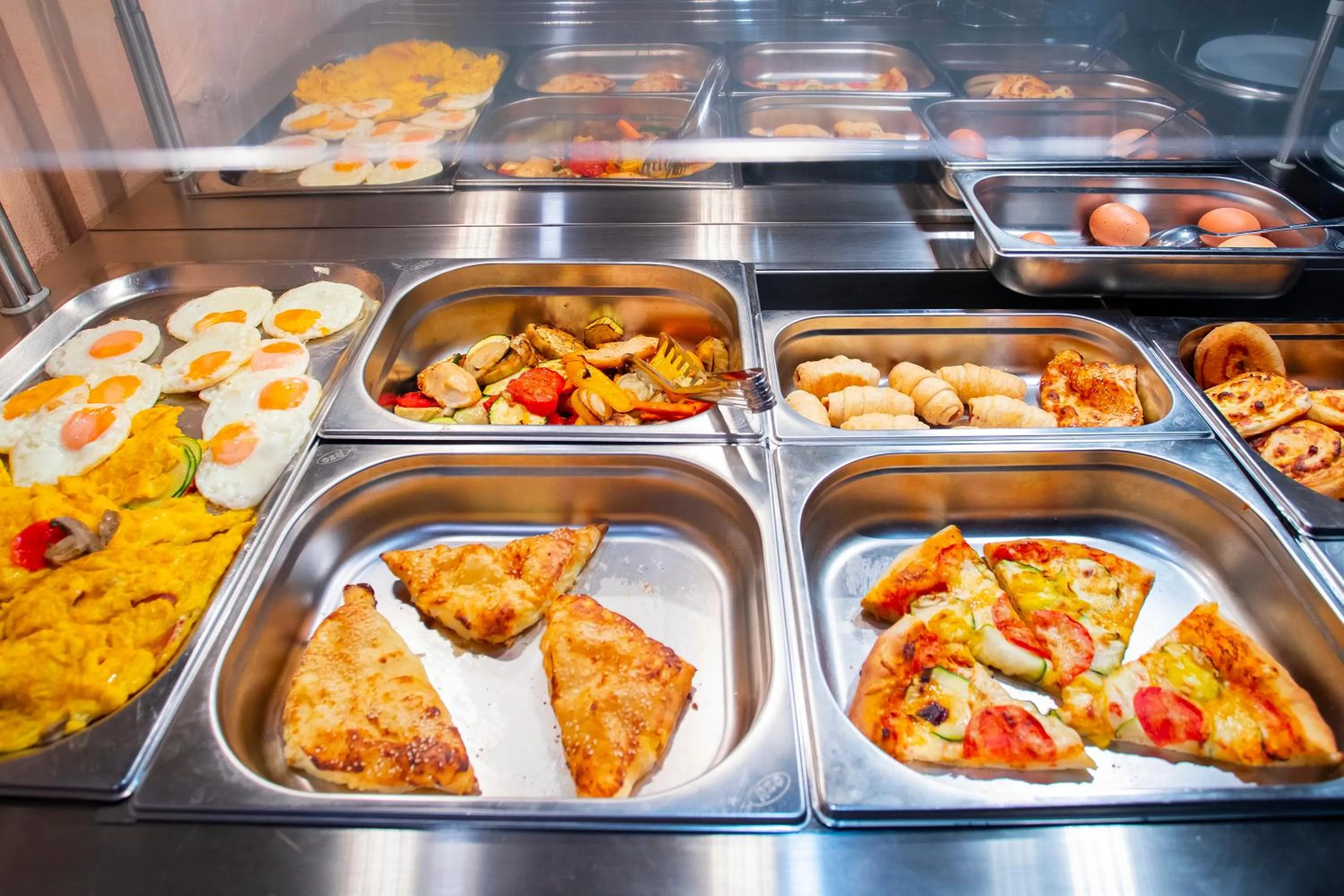 Breakfast in Apartments Medena