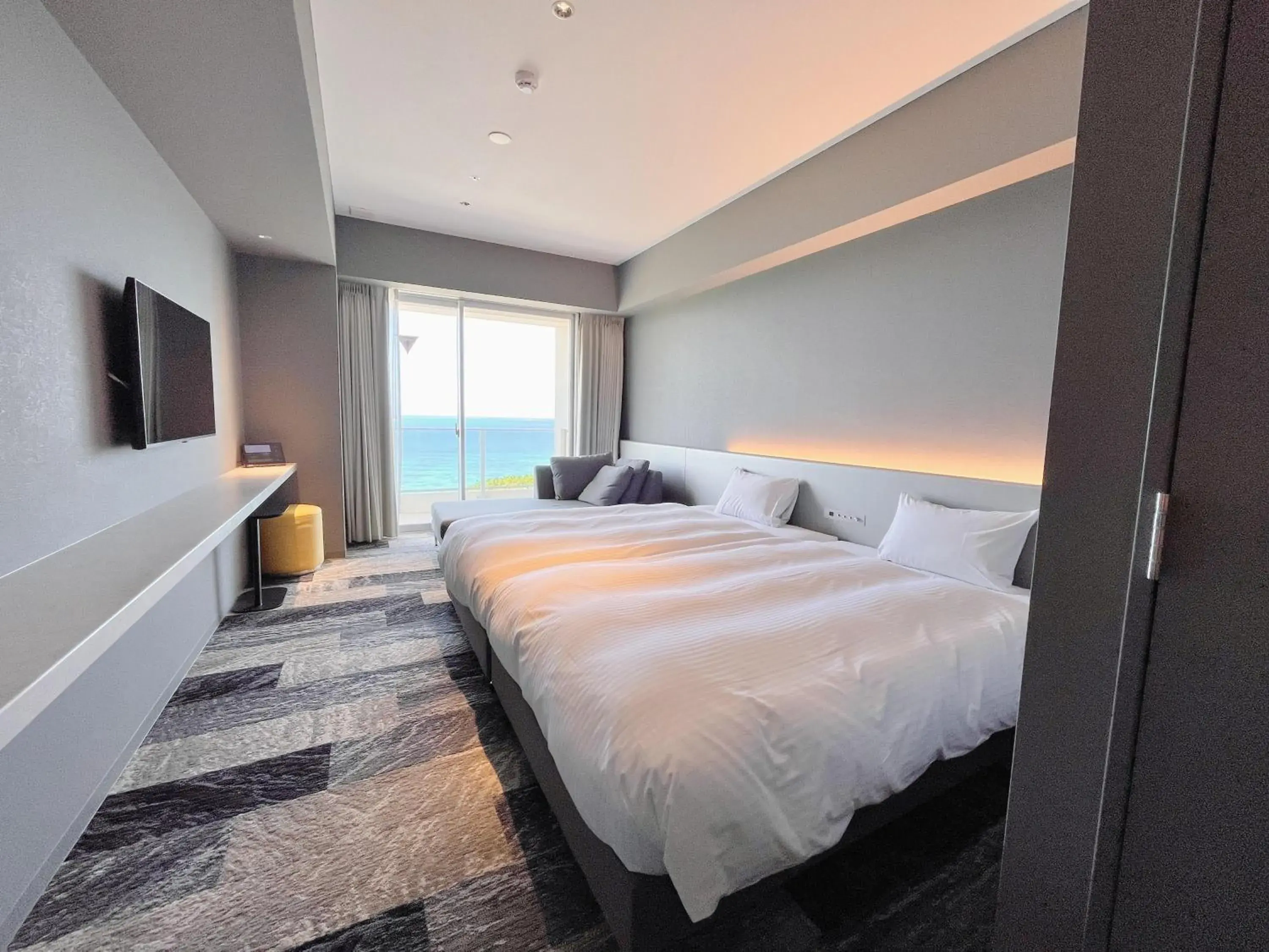 Deluxe Twin bed room with ocean view terrace - single occupancy in asbo stay hotel Deluxe Twin bed room with ocean view terrace - single occupancy in asbo stay hotel