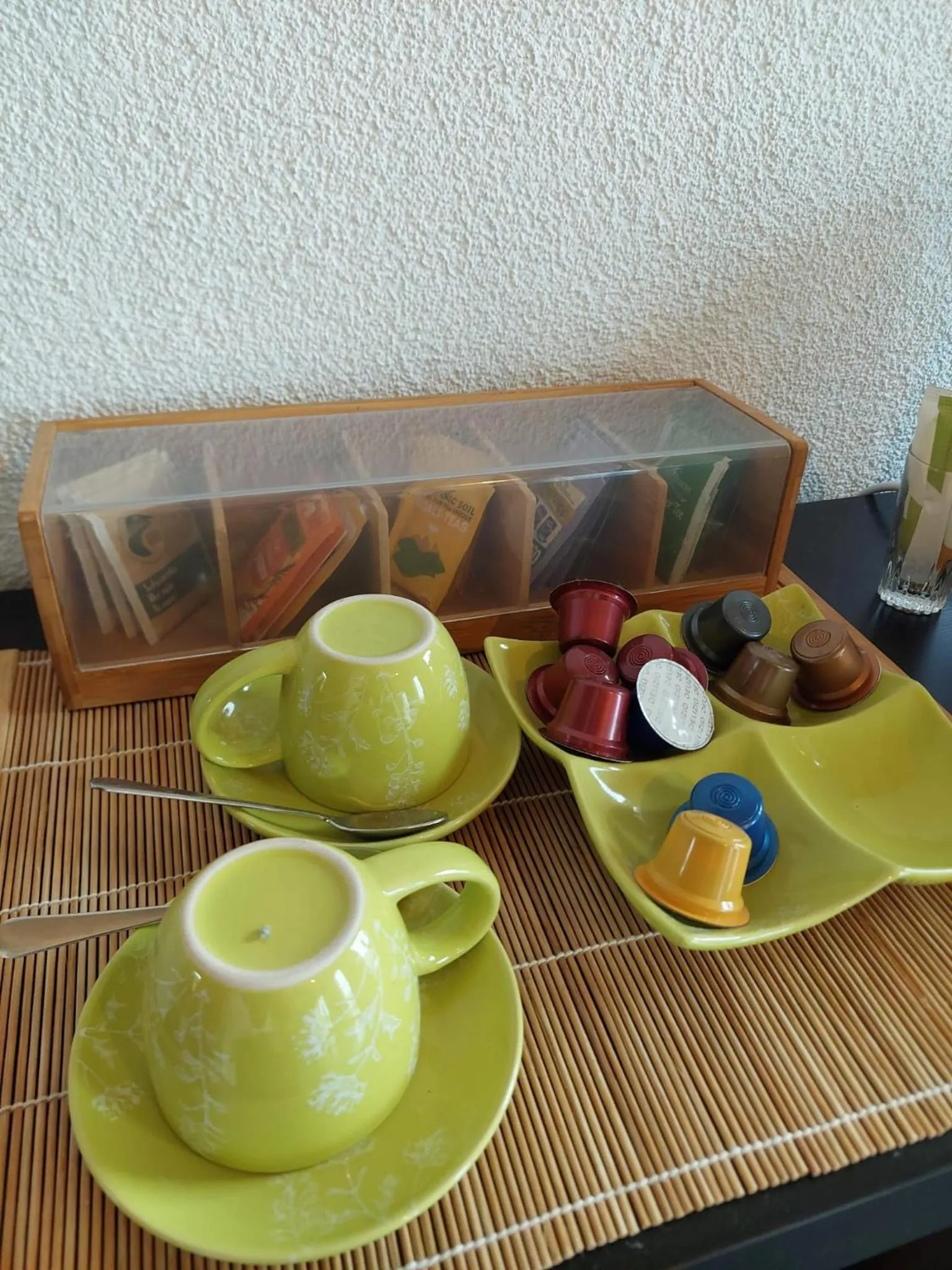 Coffee/tea facilities in BNB Les Prises