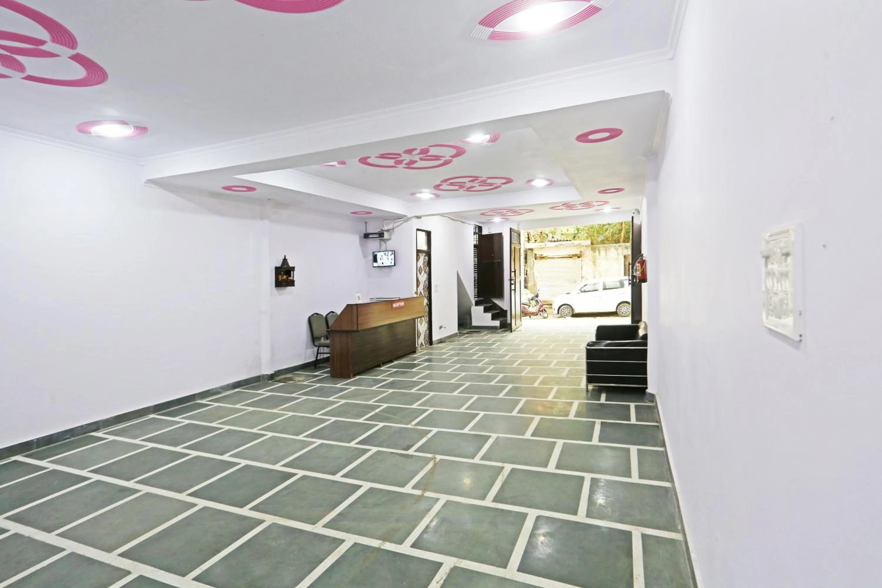 Lobby or reception in Twamev Residency